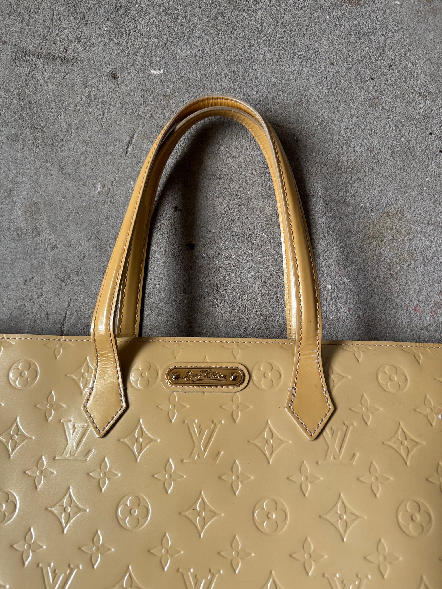 Louis Vuitton Monogram MM Wilshire Vernis Shoulder Bag Yellow