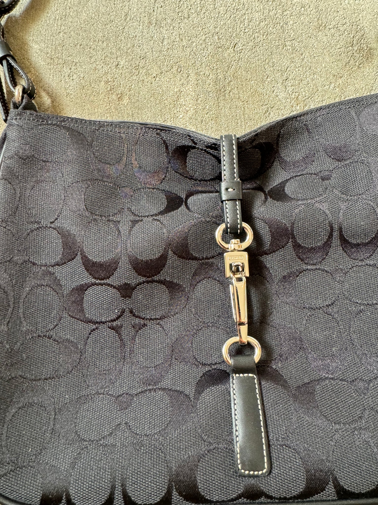 Coach Hobo Signature Clip Canvas Handbag 'Black'