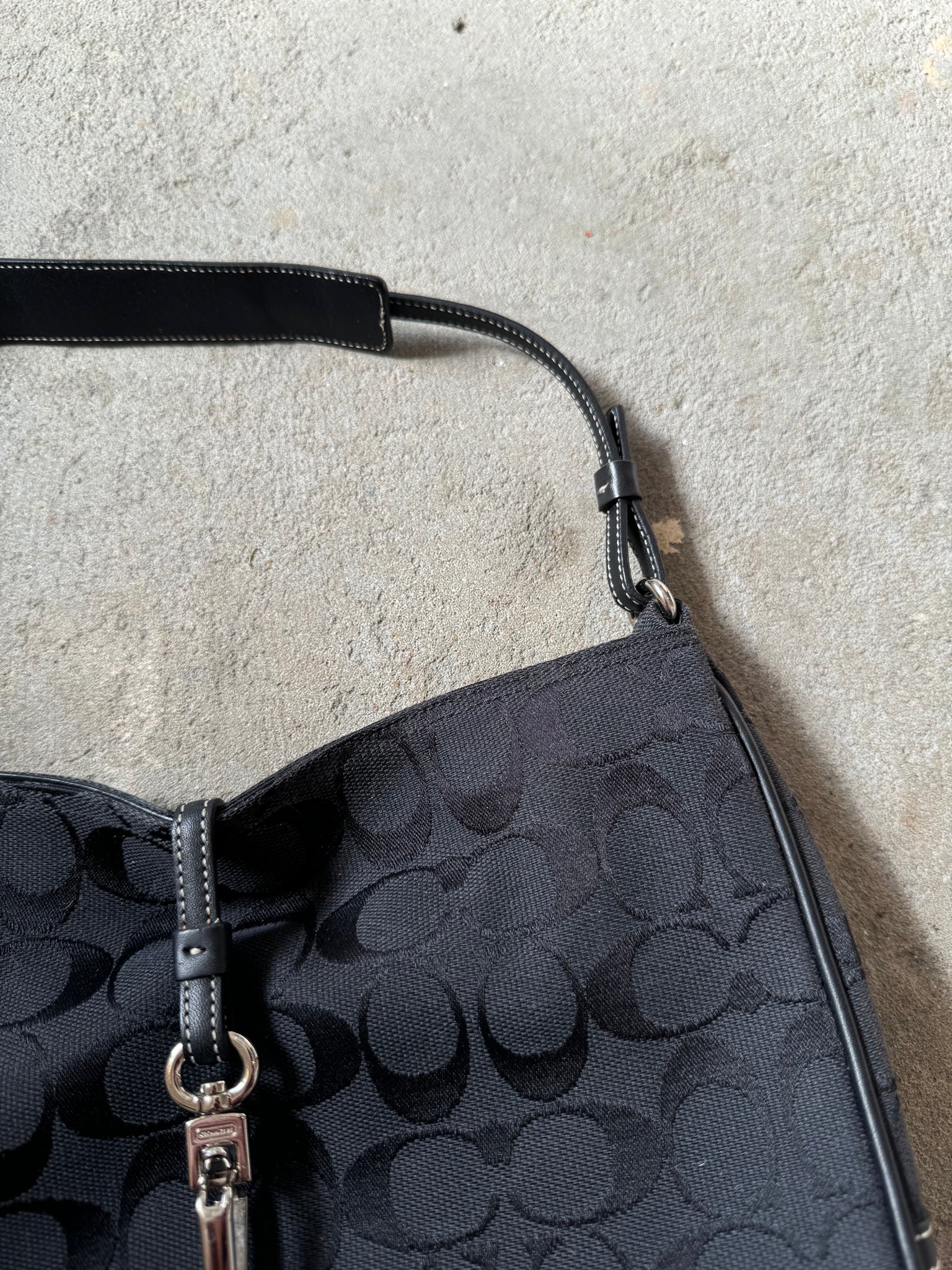 Coach Hobo Signature Clip Canvas Handbag 'Black'