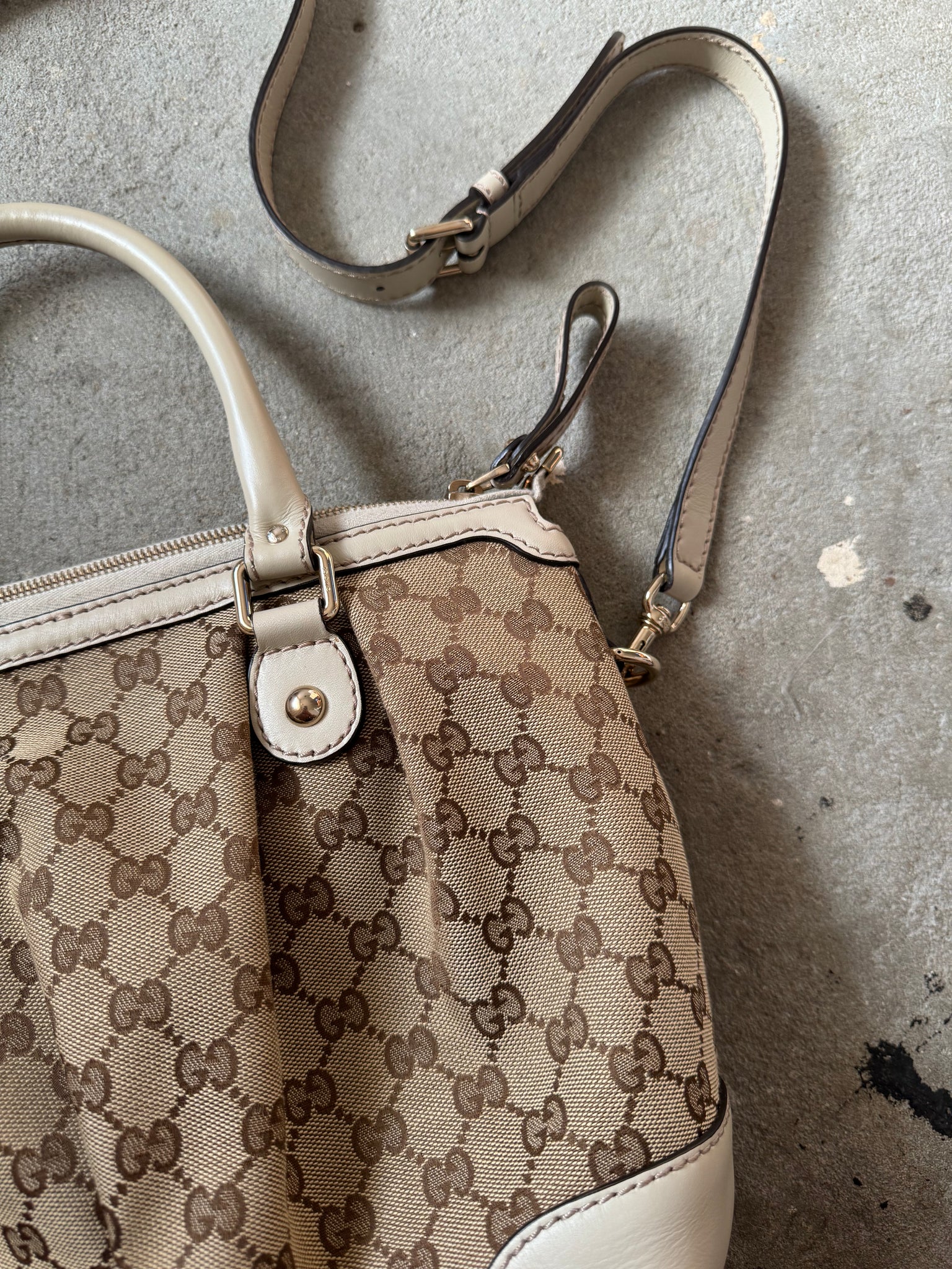 Gucci 2Way GG Monogram Sukey Shoulder Bag Beige