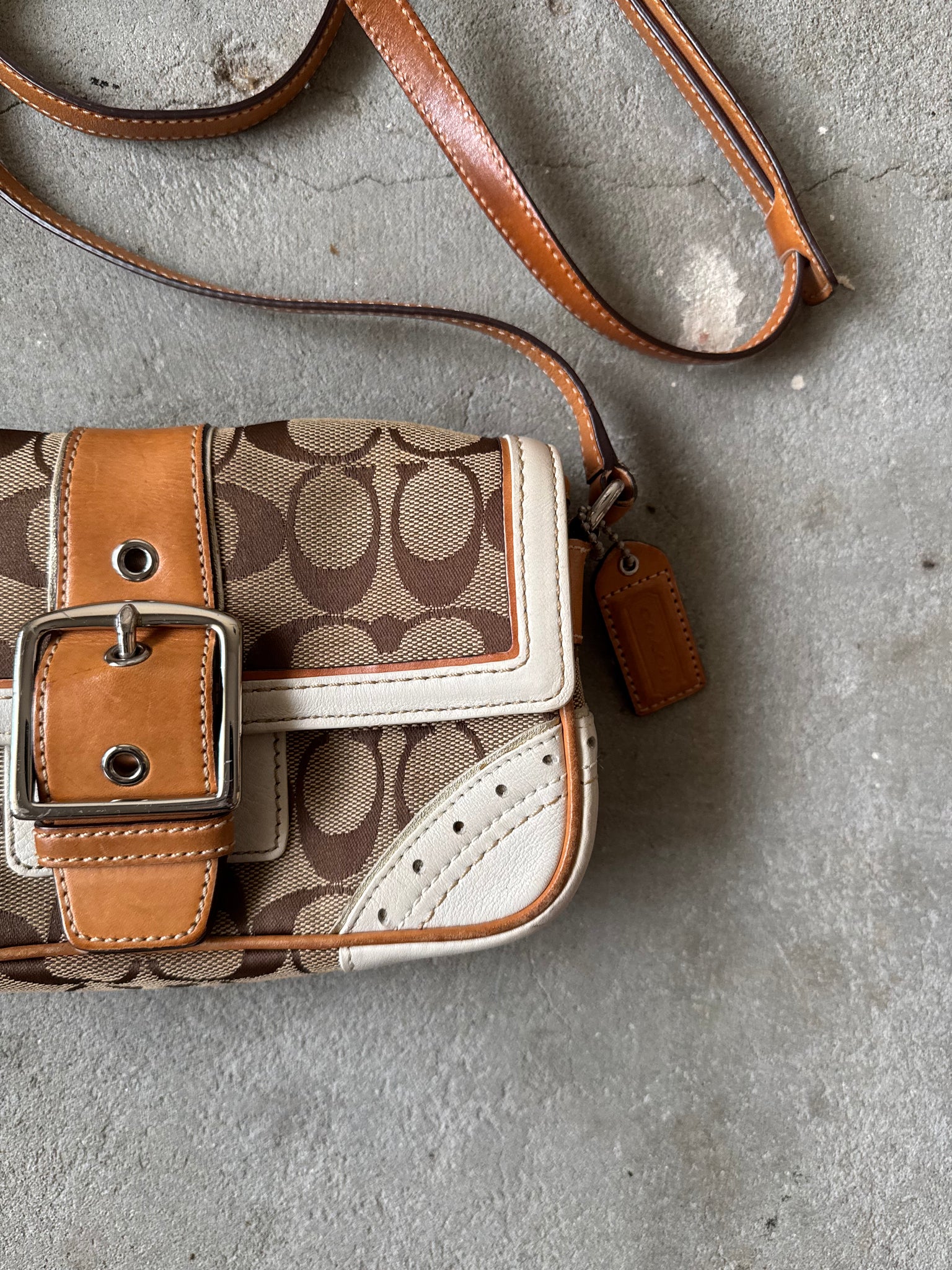 Coach Signature Pattern CrossBody Bag Beige/White