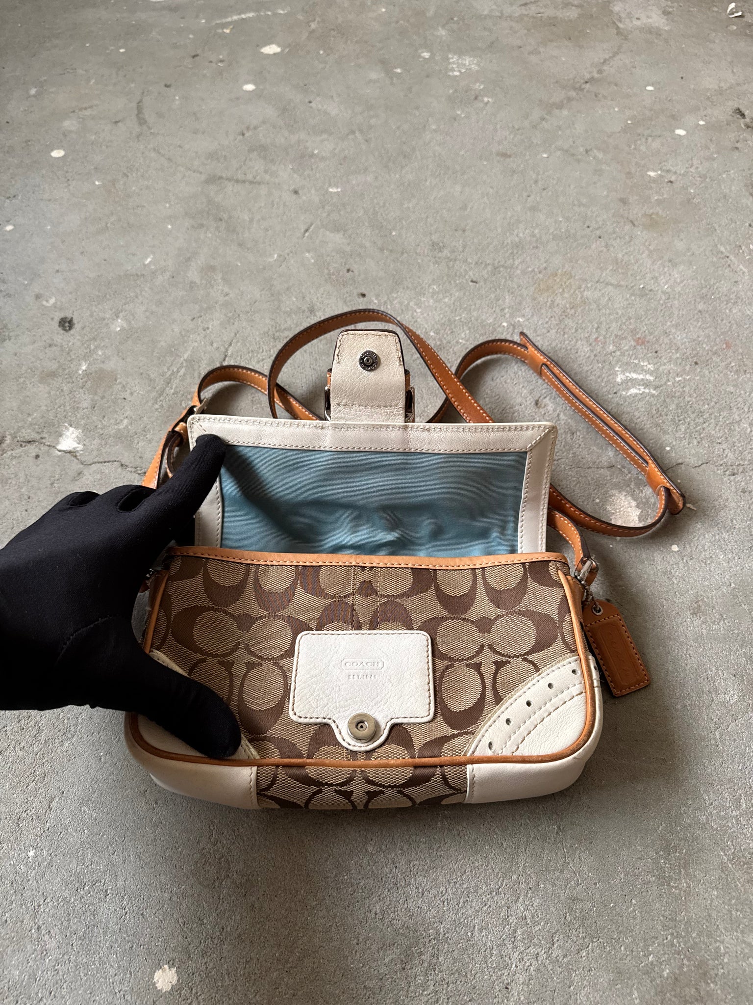 Coach Signature Pattern CrossBody Bag Beige/White