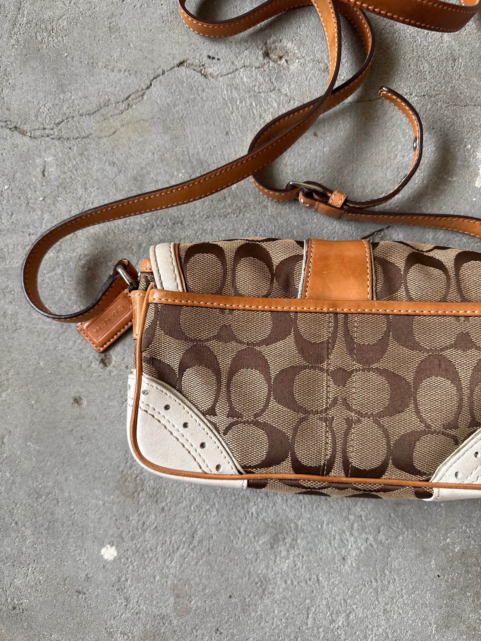 Coach Signature Pattern CrossBody Bag Beige/White