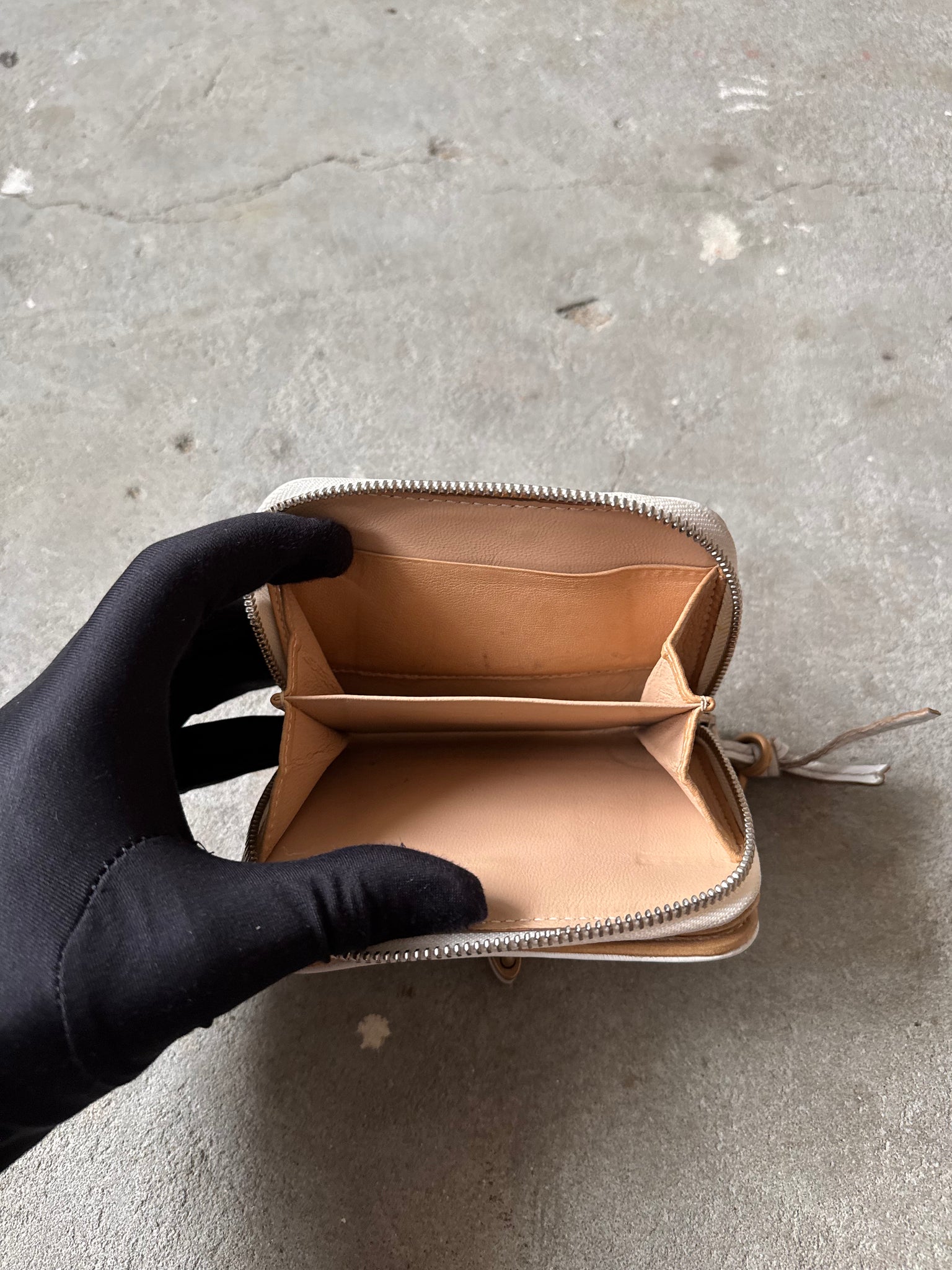 Chloe Black Leather Paddington Small Wallet White