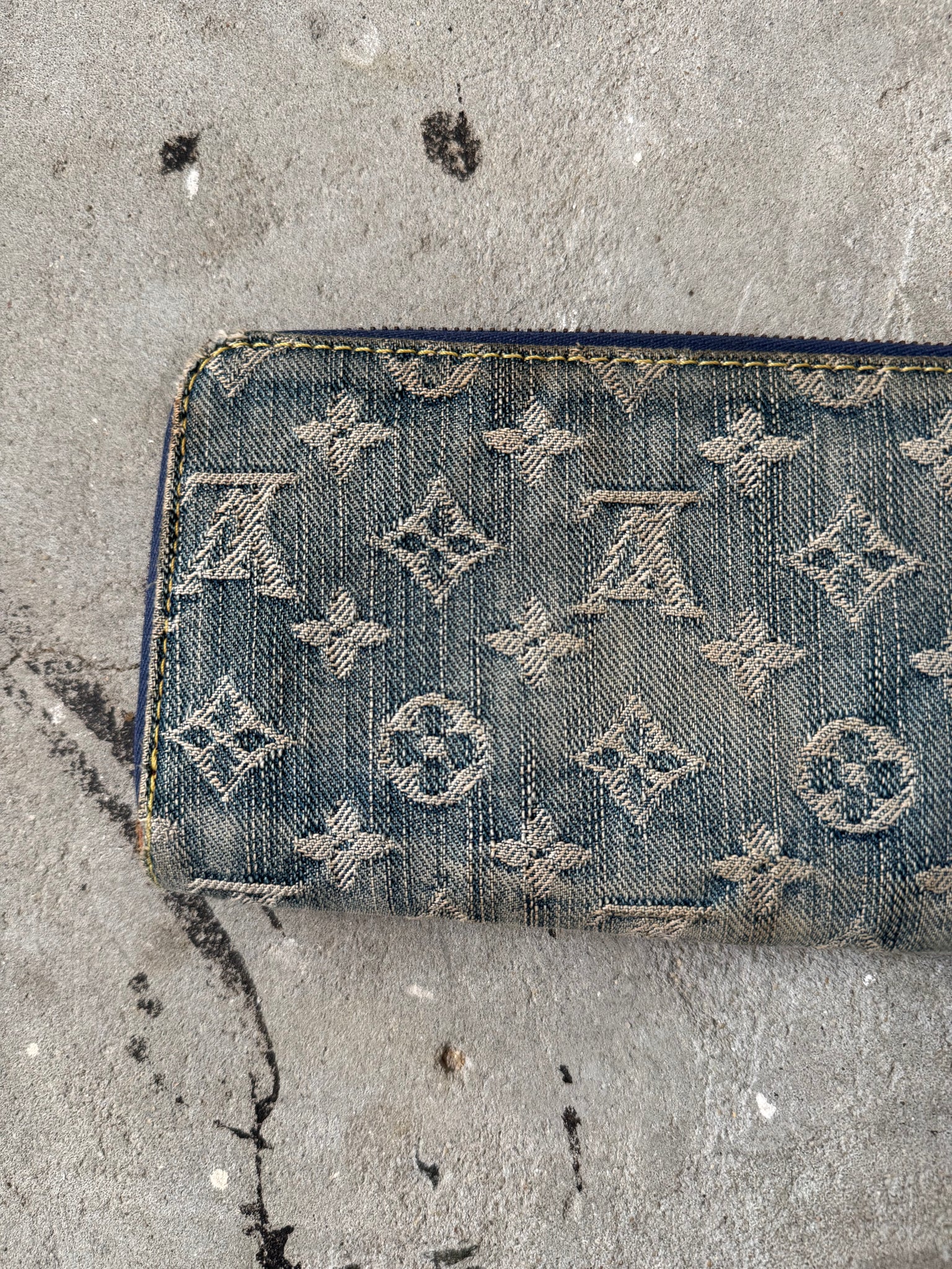 Louis Vuitton Monogram Denim Zippy Wallet Blue