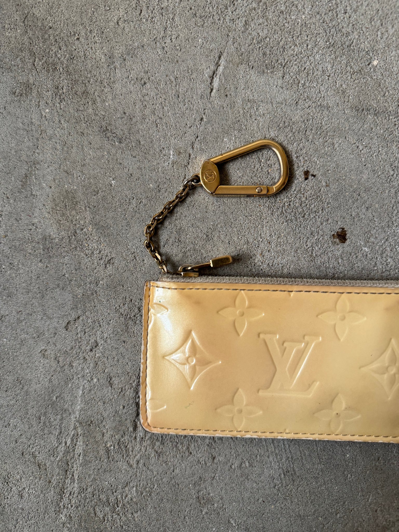 Louis Vuitton Vernis Coin Case Amethyst Yellow