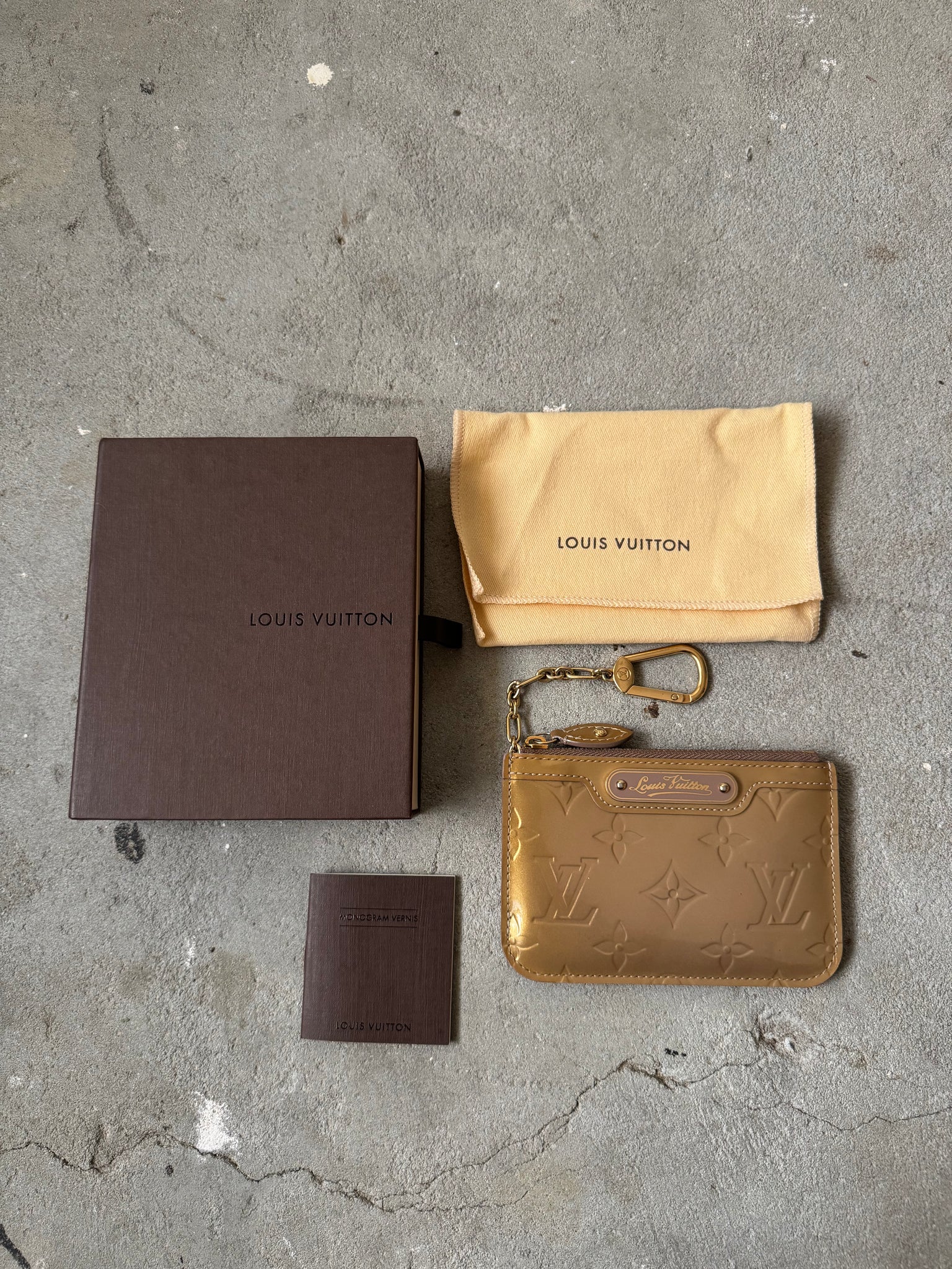 Louis Vuitton Vernis Pochette Coin Case Gold
