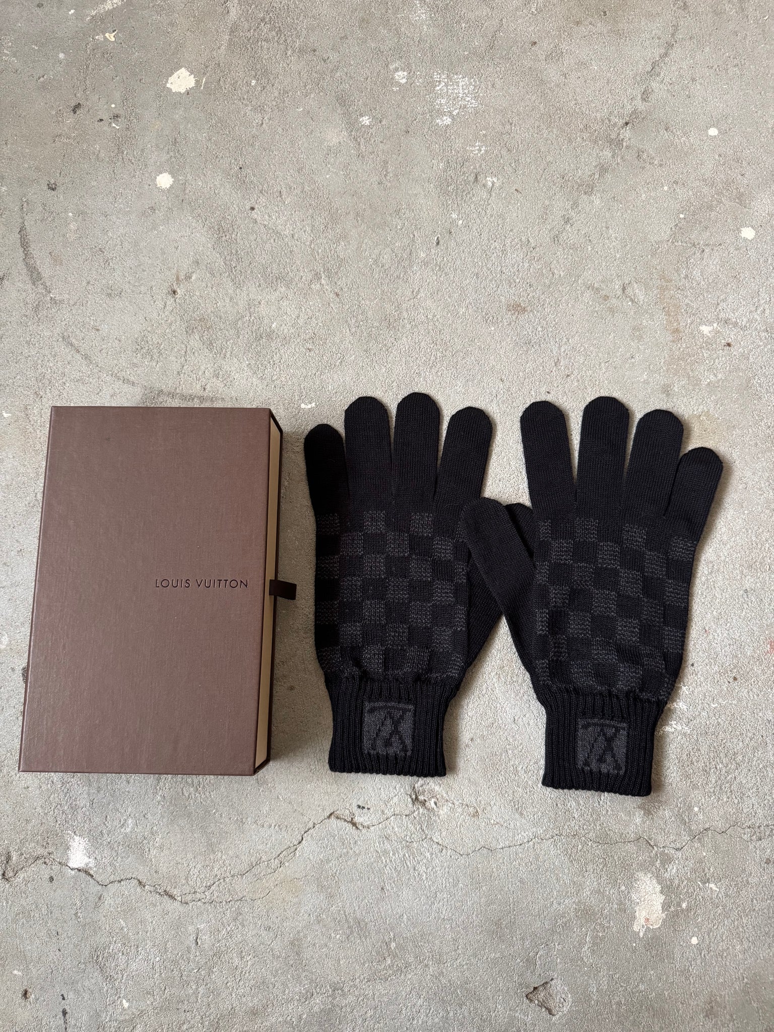 Louis Vuitton Neo Petit Damier Wool Gloves Black
