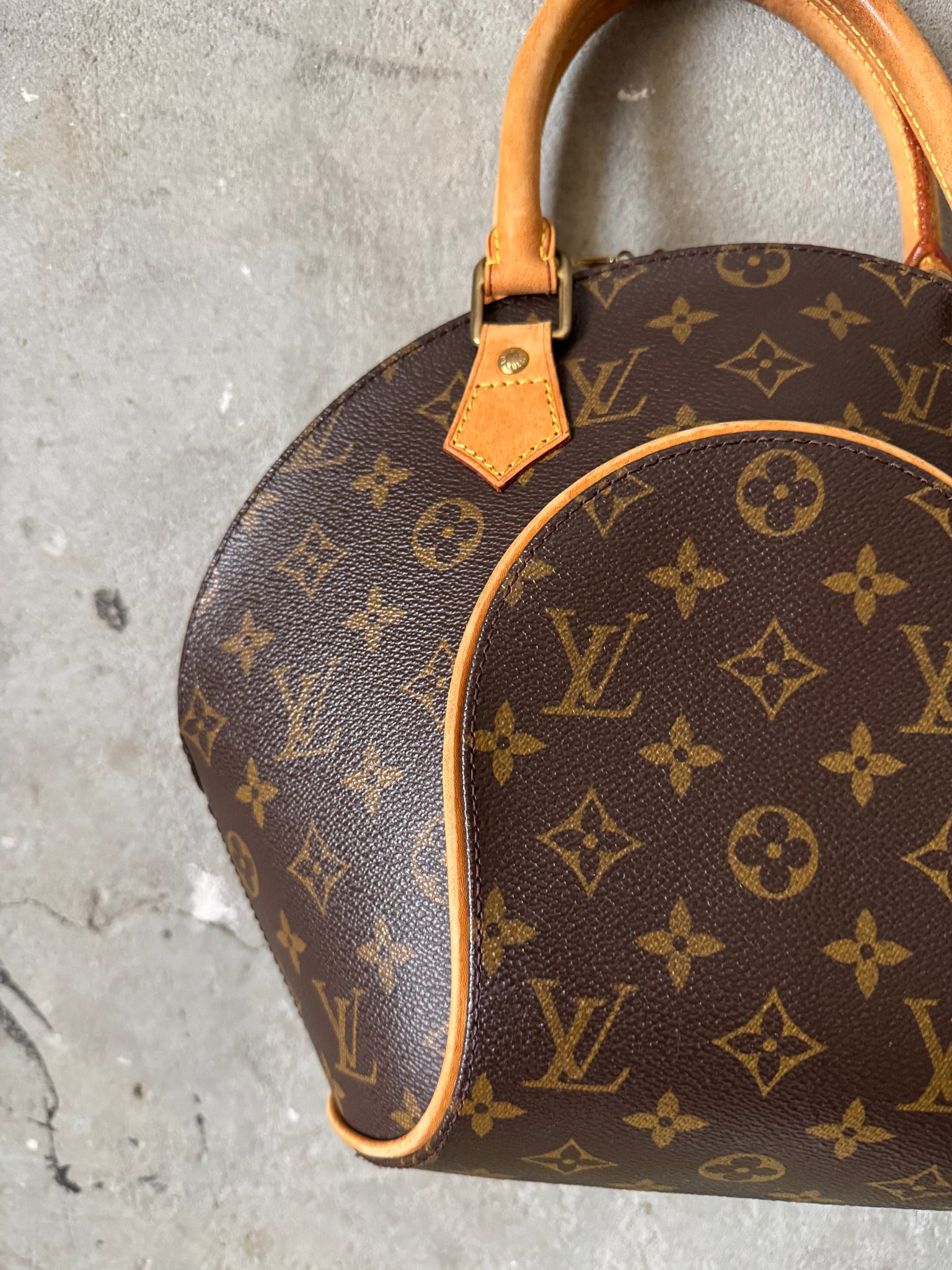 Louis Vuitton PM Monogram Ellipse HandBag