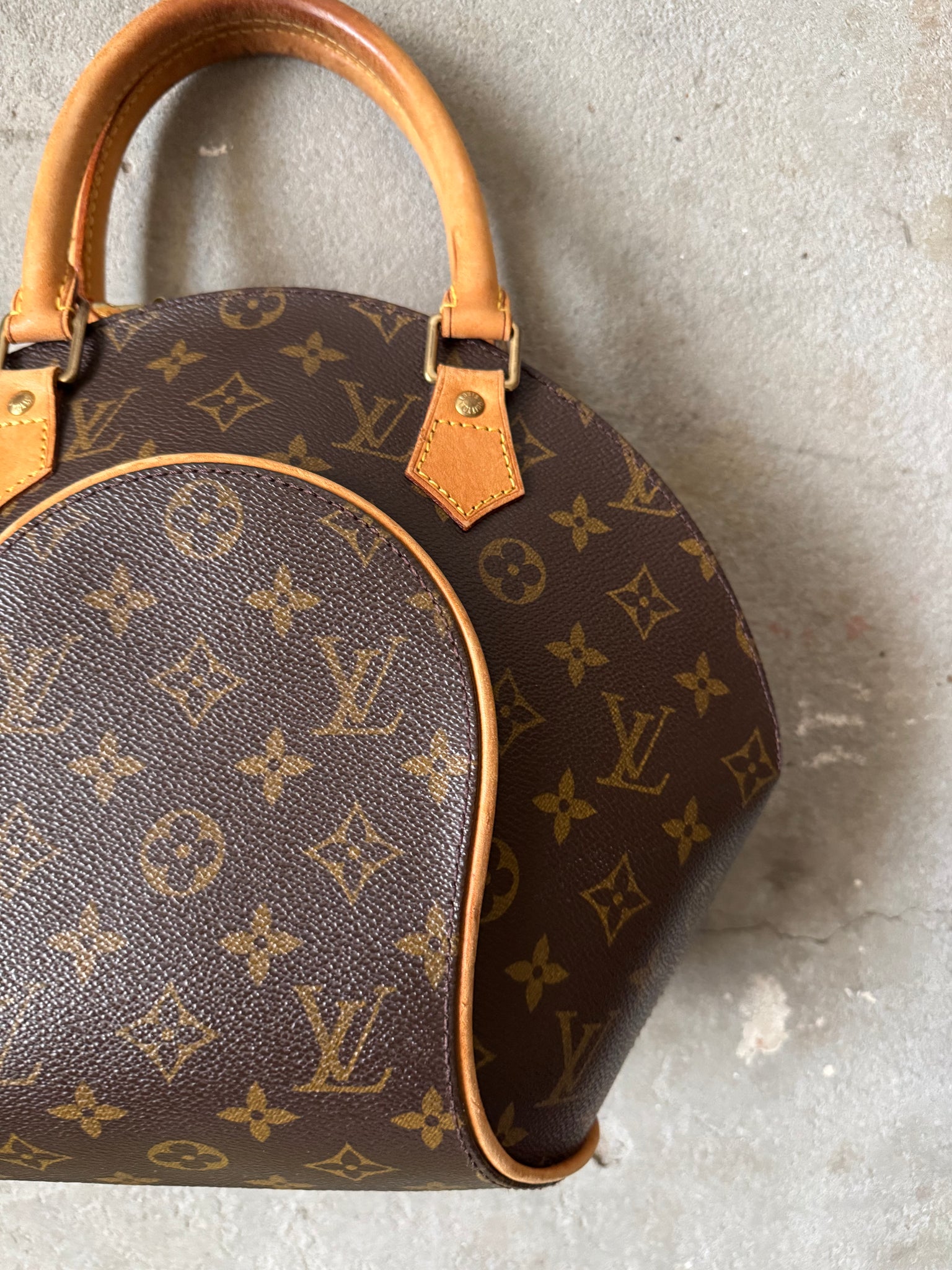 Louis Vuitton PM Monogram Ellipse HandBag