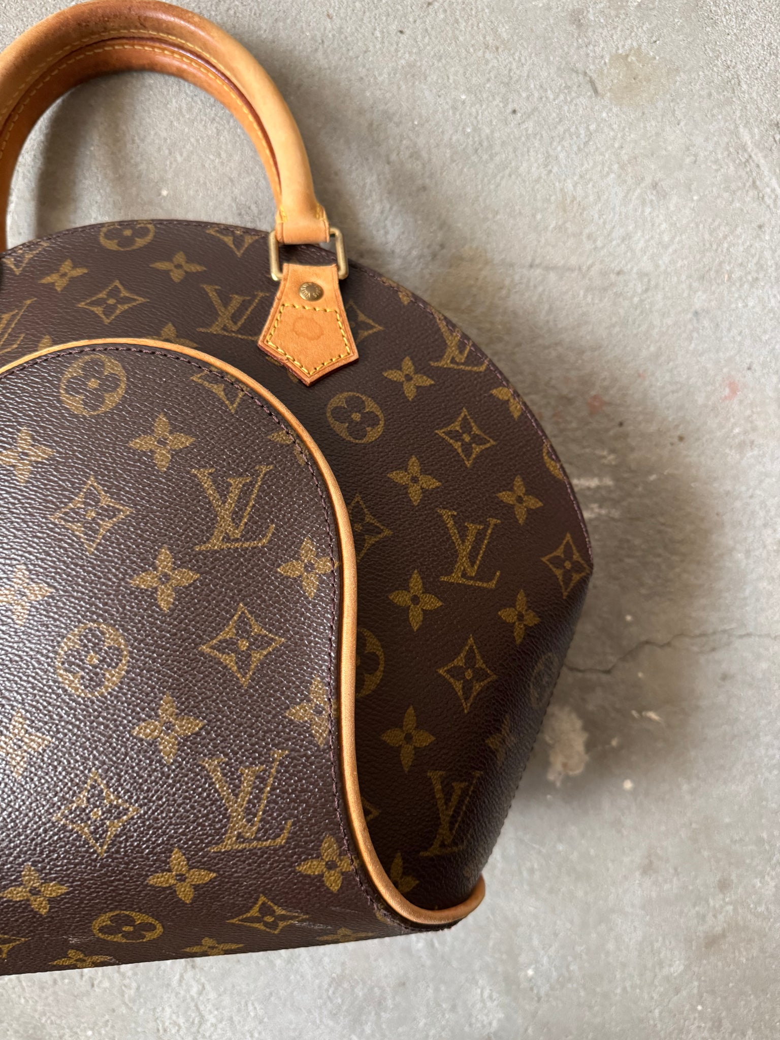 Louis Vuitton PM Monogram Ellipse HandBag