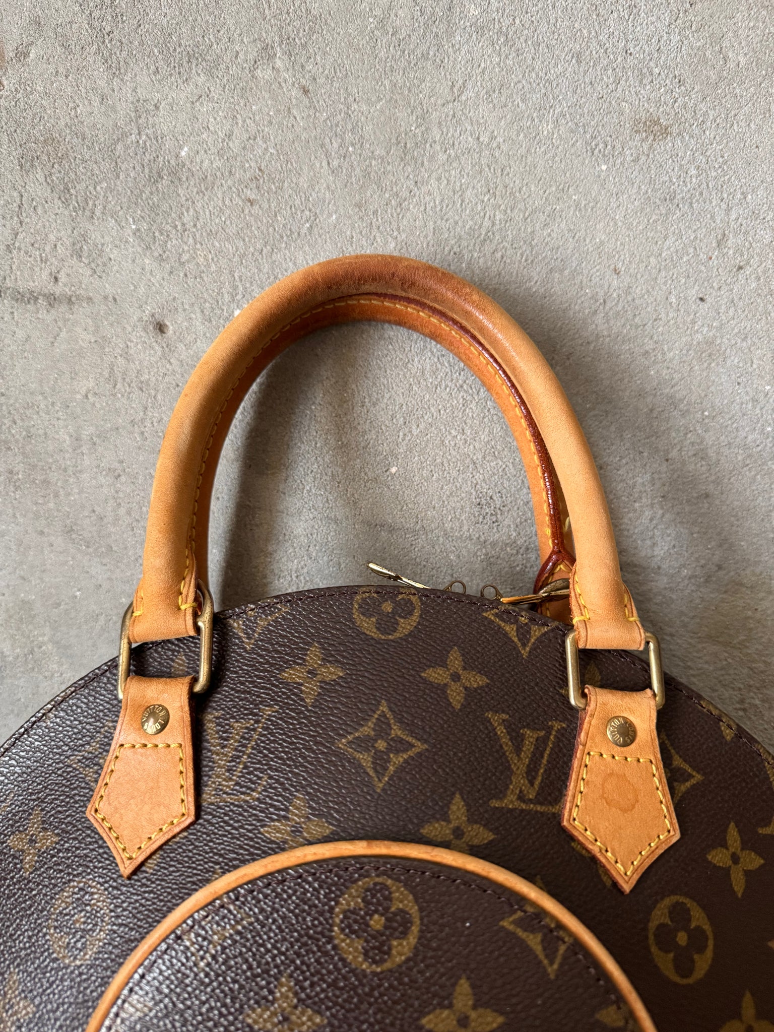 Louis Vuitton PM Monogram Ellipse HandBag