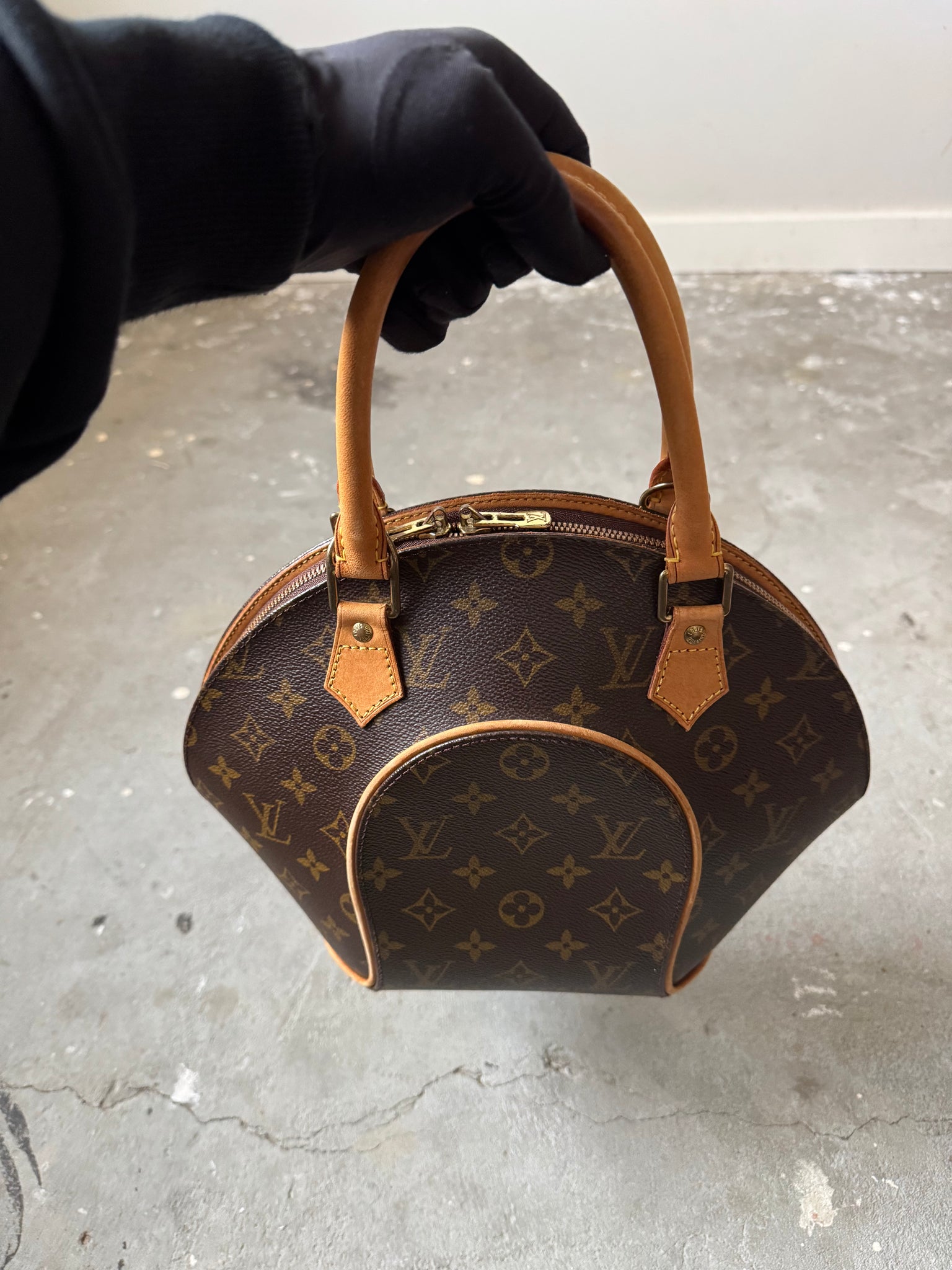 Louis Vuitton PM Monogram Ellipse HandBag