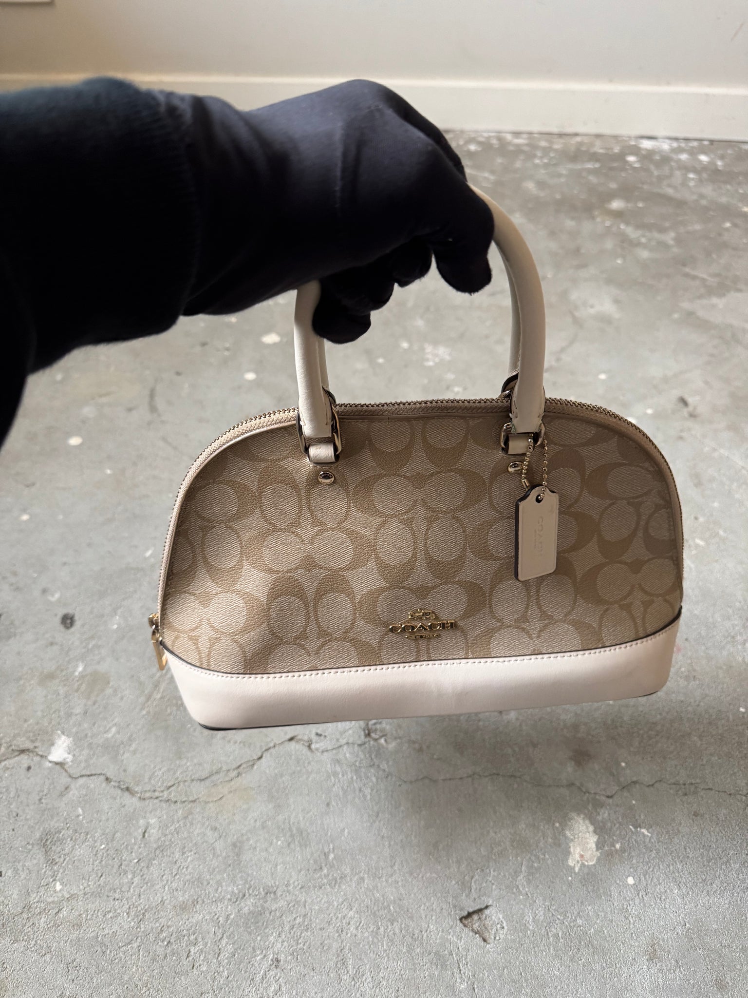 Coach 2Way Signature Sierra Hand Bag Beige/Cream