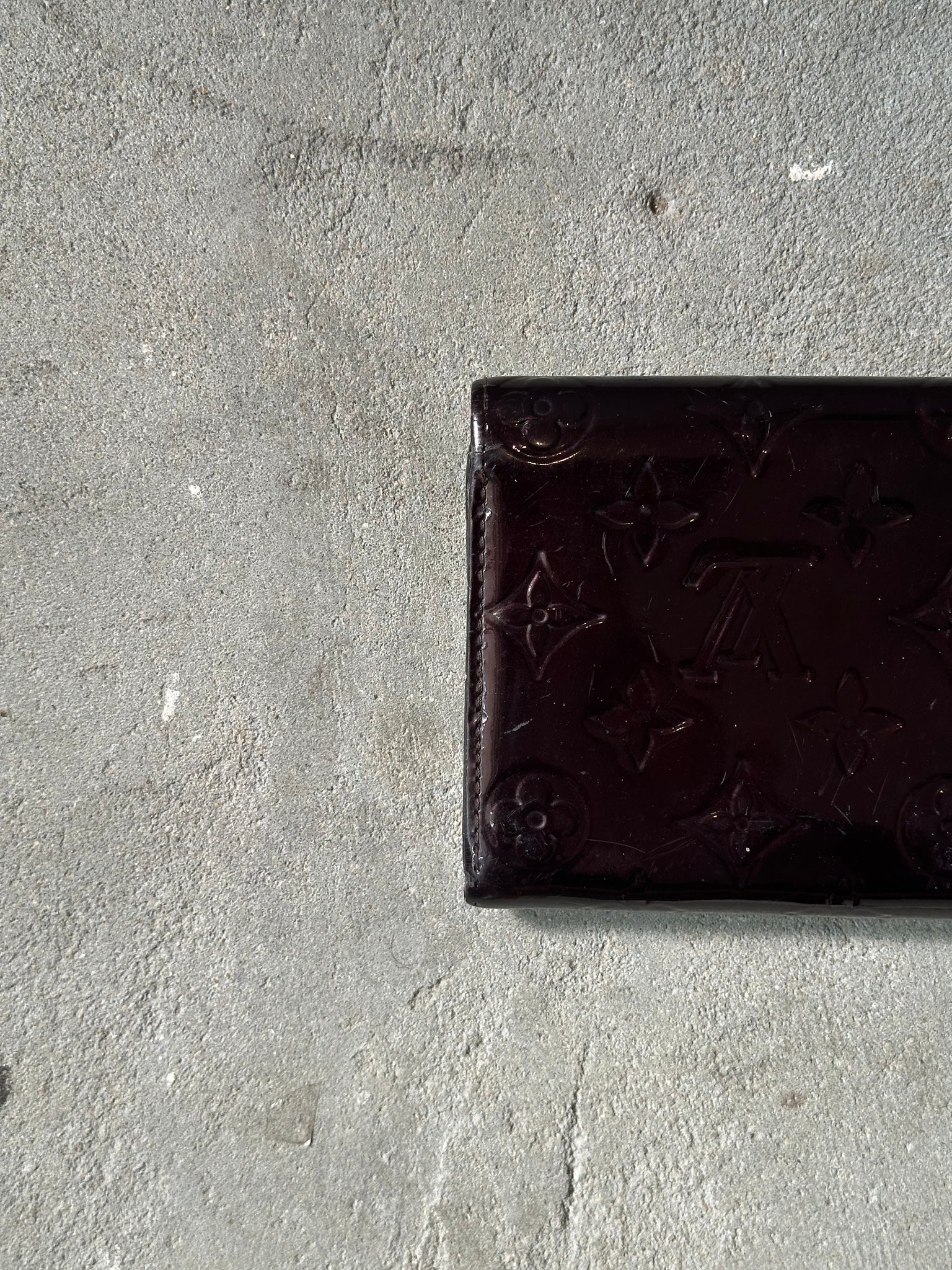 Louis Monogram Rouge Vernis Sarah Wallet Purple