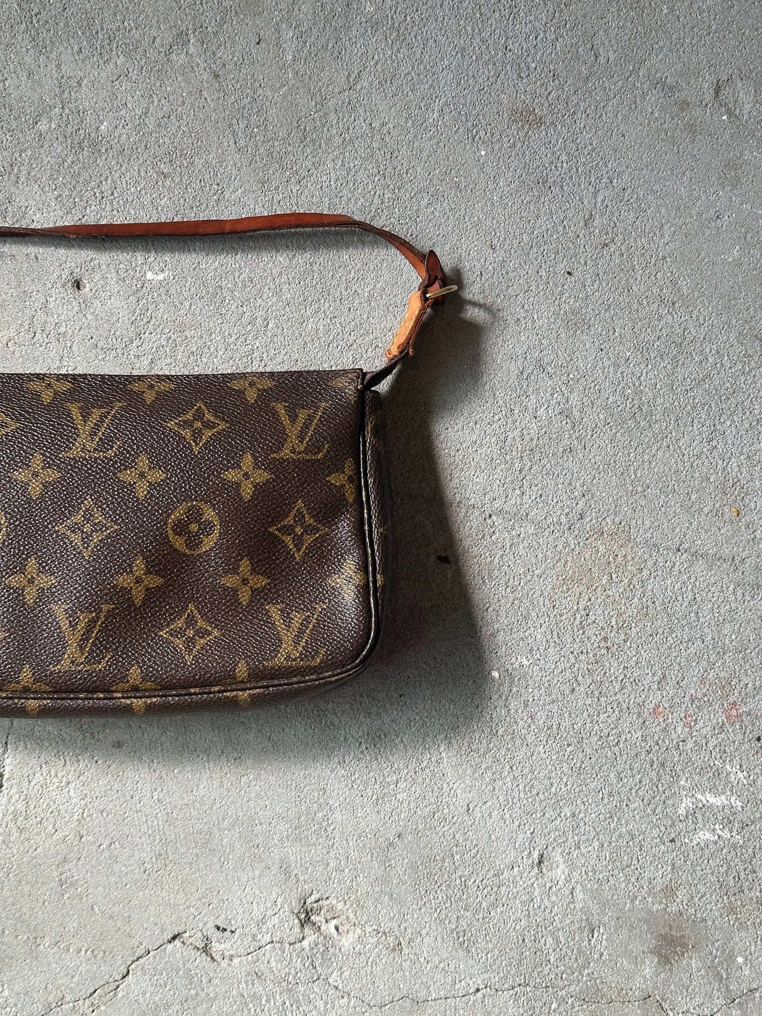 Louis Vuitton Monogram Pochette Bag