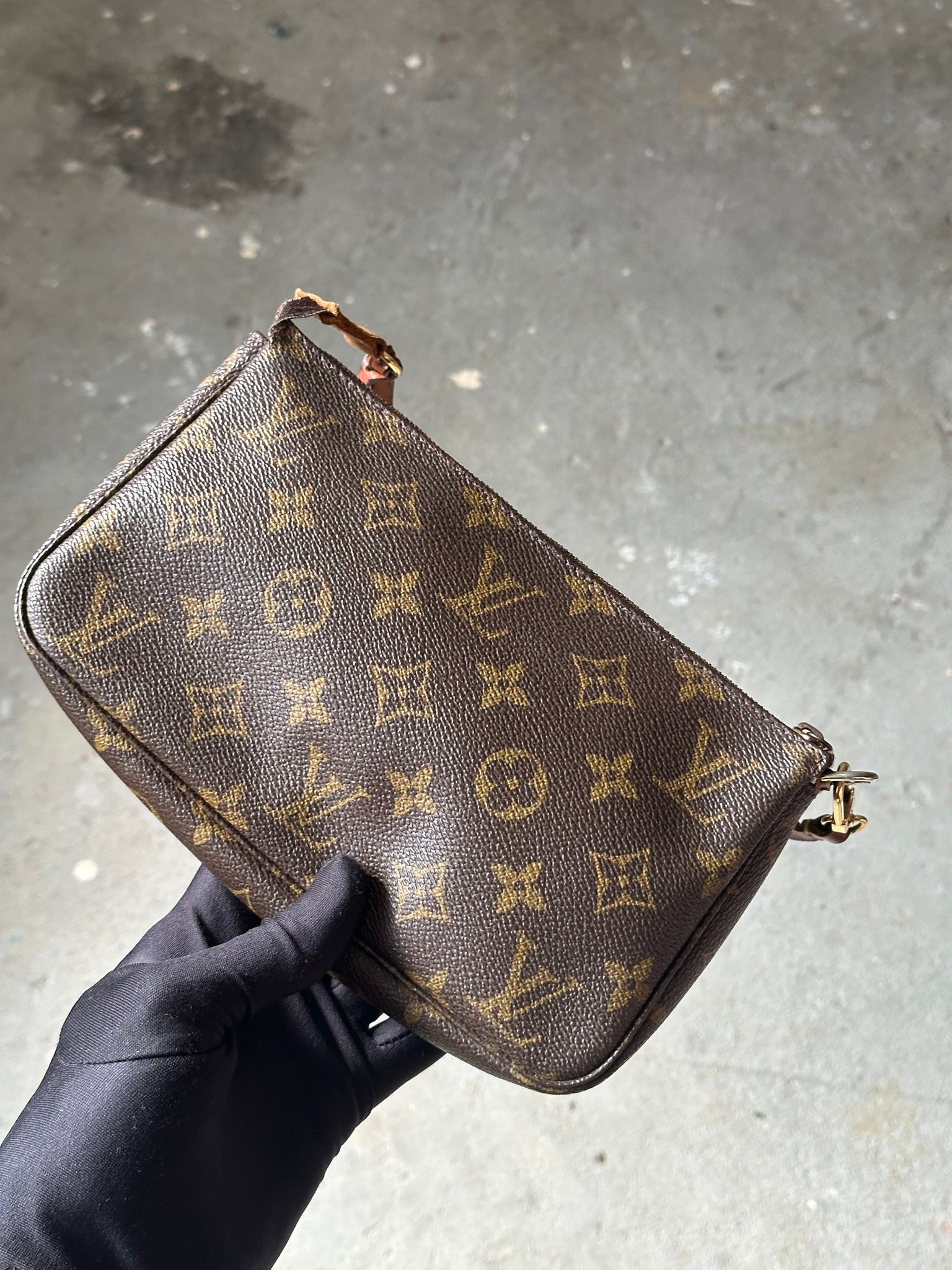 Louis Vuitton Monogram Pochette Bag