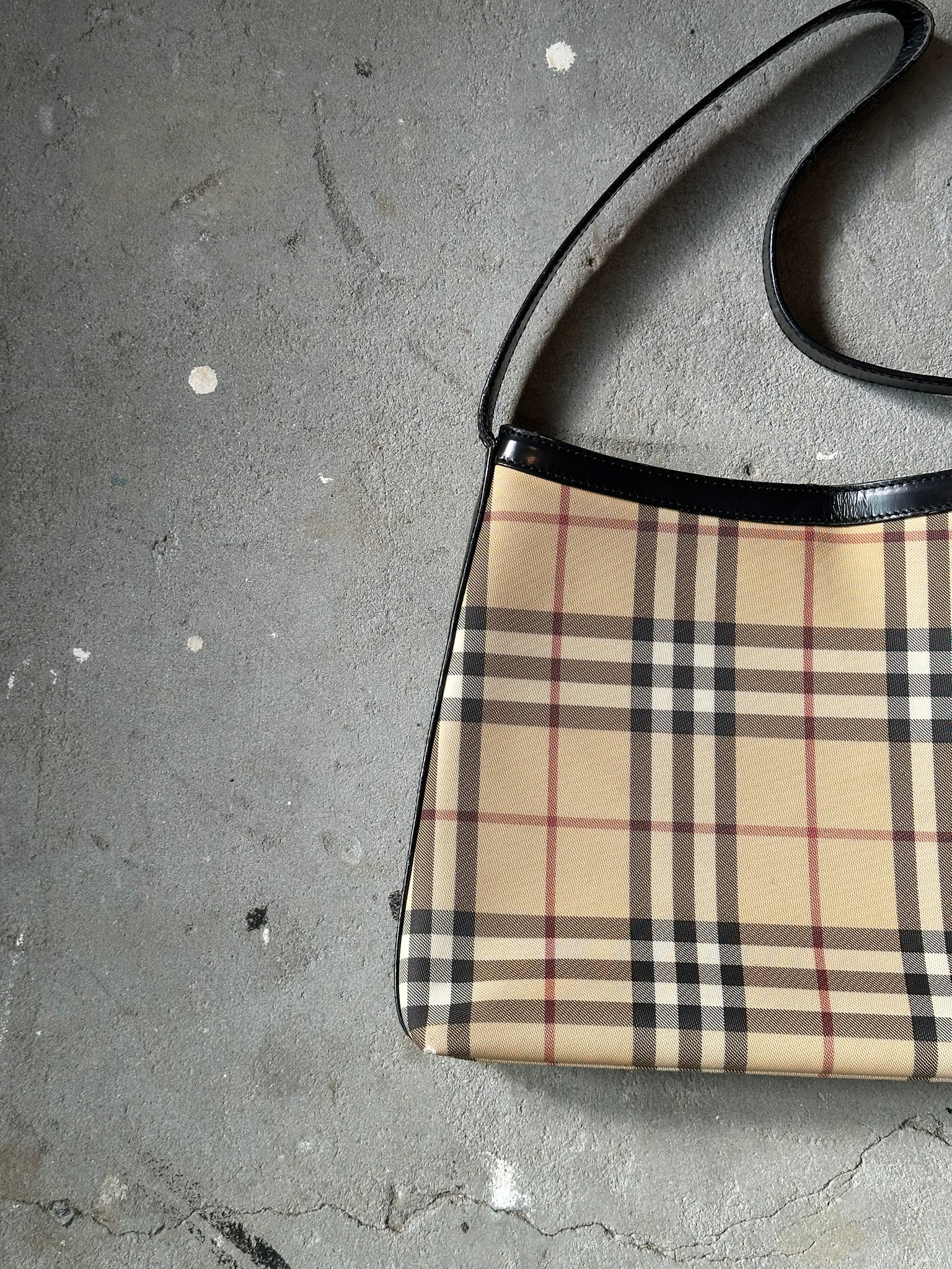 Burberry Nova Check Shoulder Bag Beige