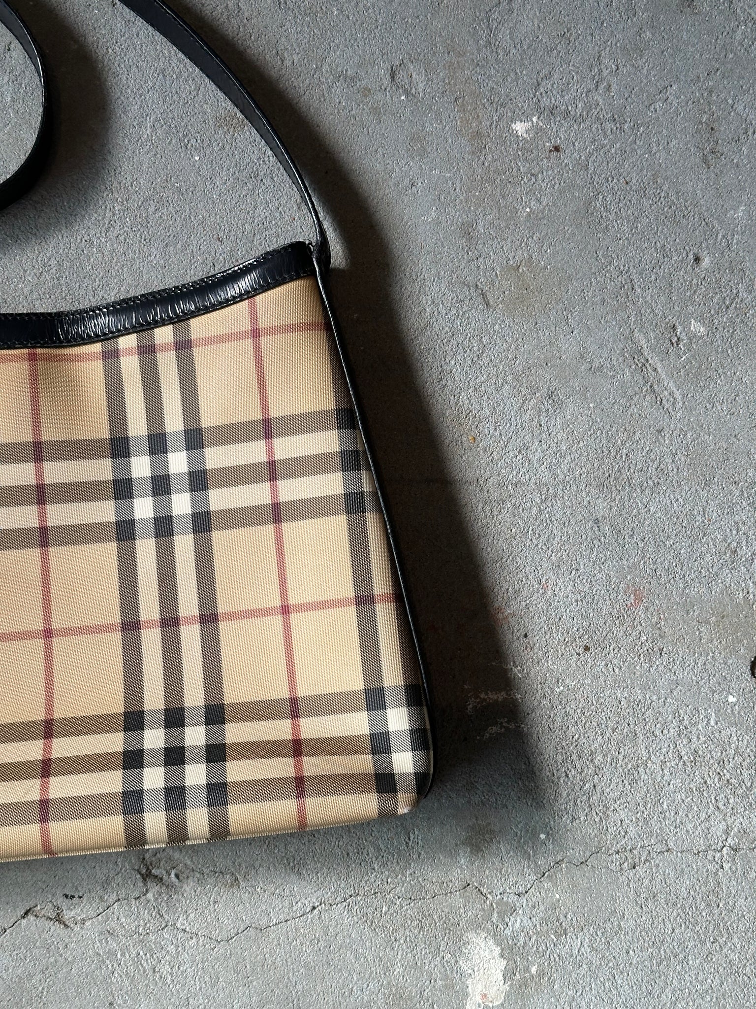 Burberry Nova Check Shoulder Bag Beige