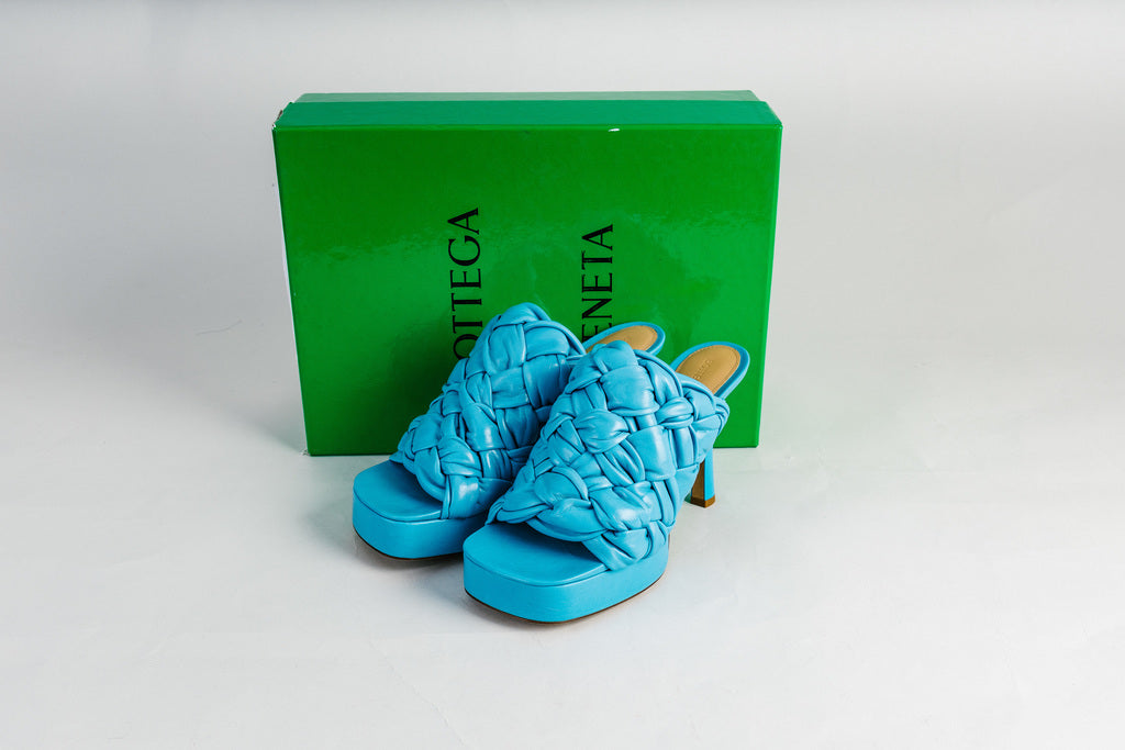 Bottega Veneta Sky Blue Shiny Platform Mule – Curated by Charbel