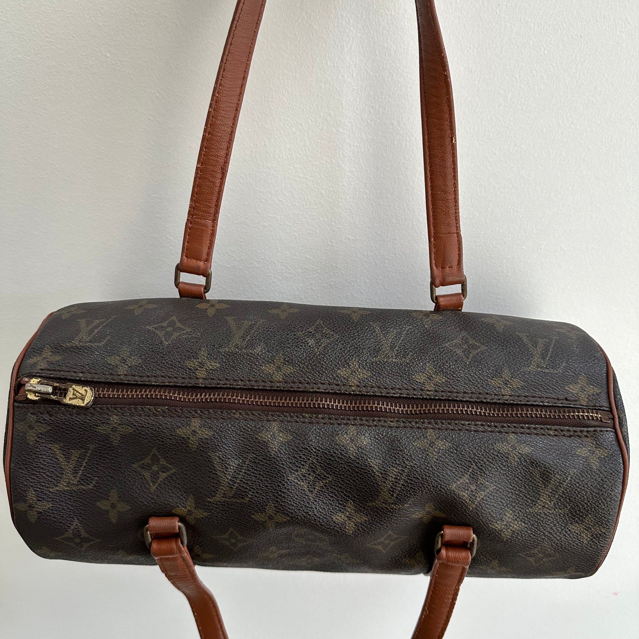 Louis Vuitton Papillon 30 Hand Bag