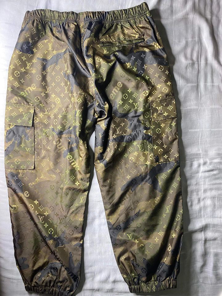 Supreme x Louis Track Pant Camo – Curated by Charbel