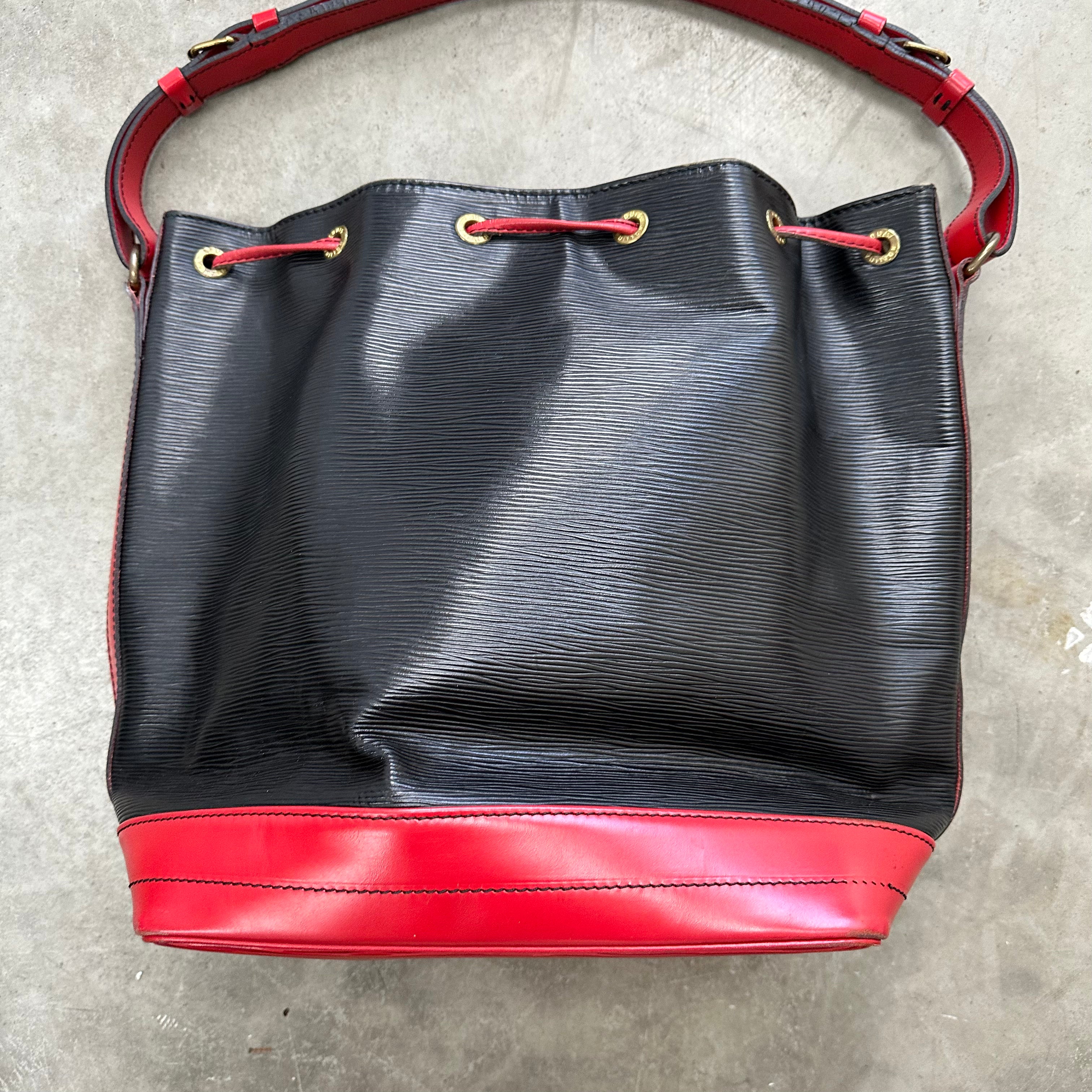 Louis Vuitton Epi Noe Black Red Shoulder Bag