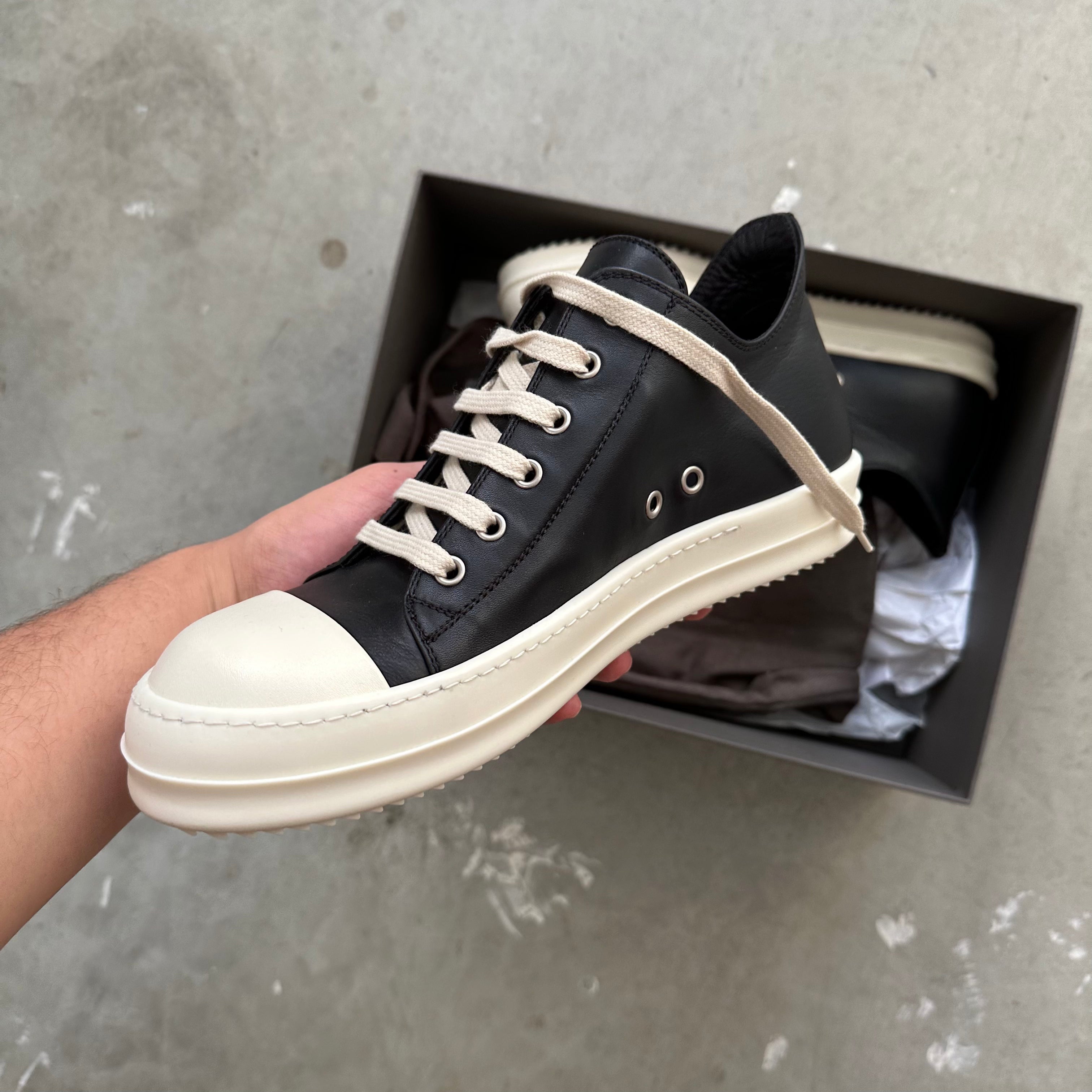 Rick Owens Mainline Black Top Ramone Size 41 Brand New – Curated