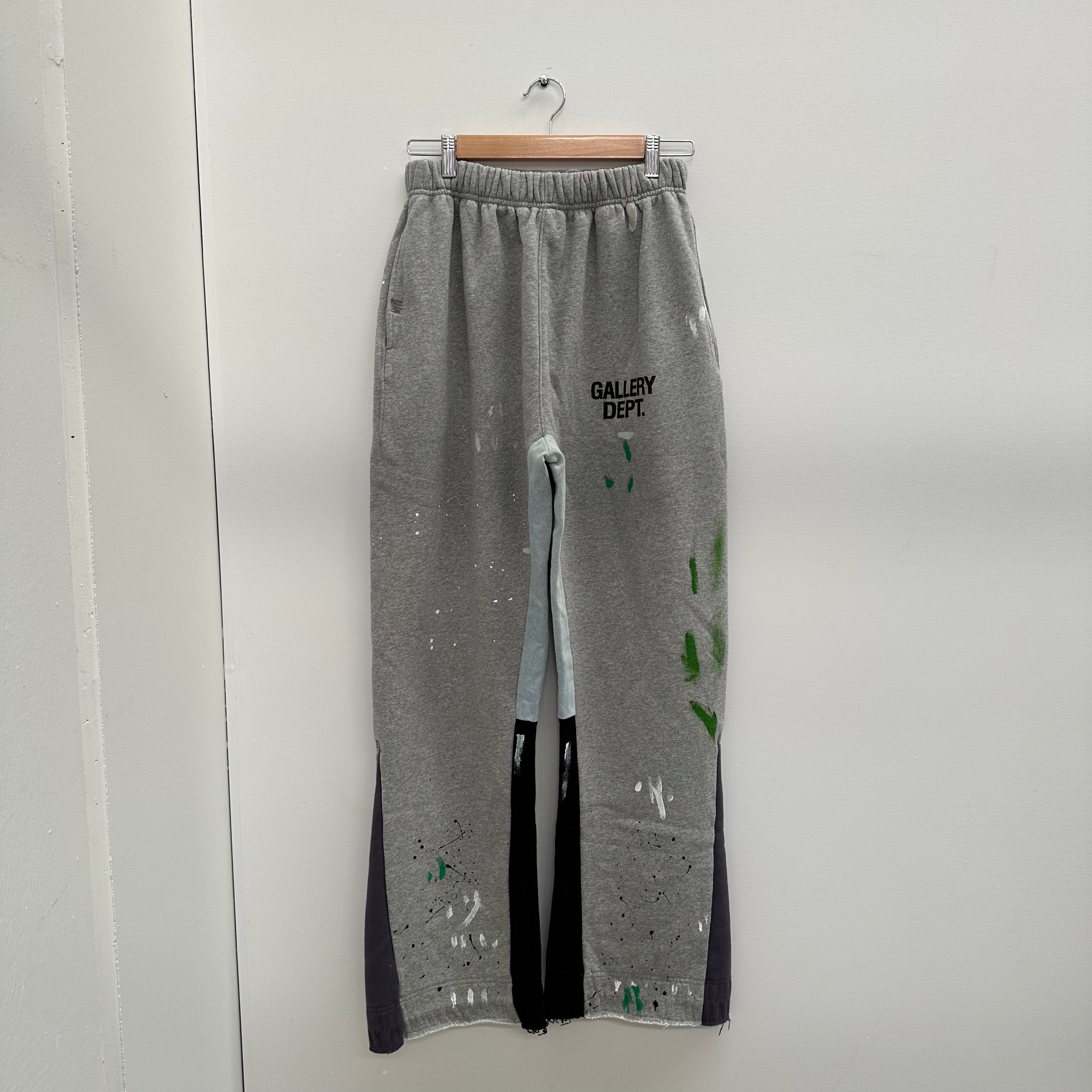 Gallery Dept. Grey Flare Sweatpants Size X-Large – Curated by Charbel
