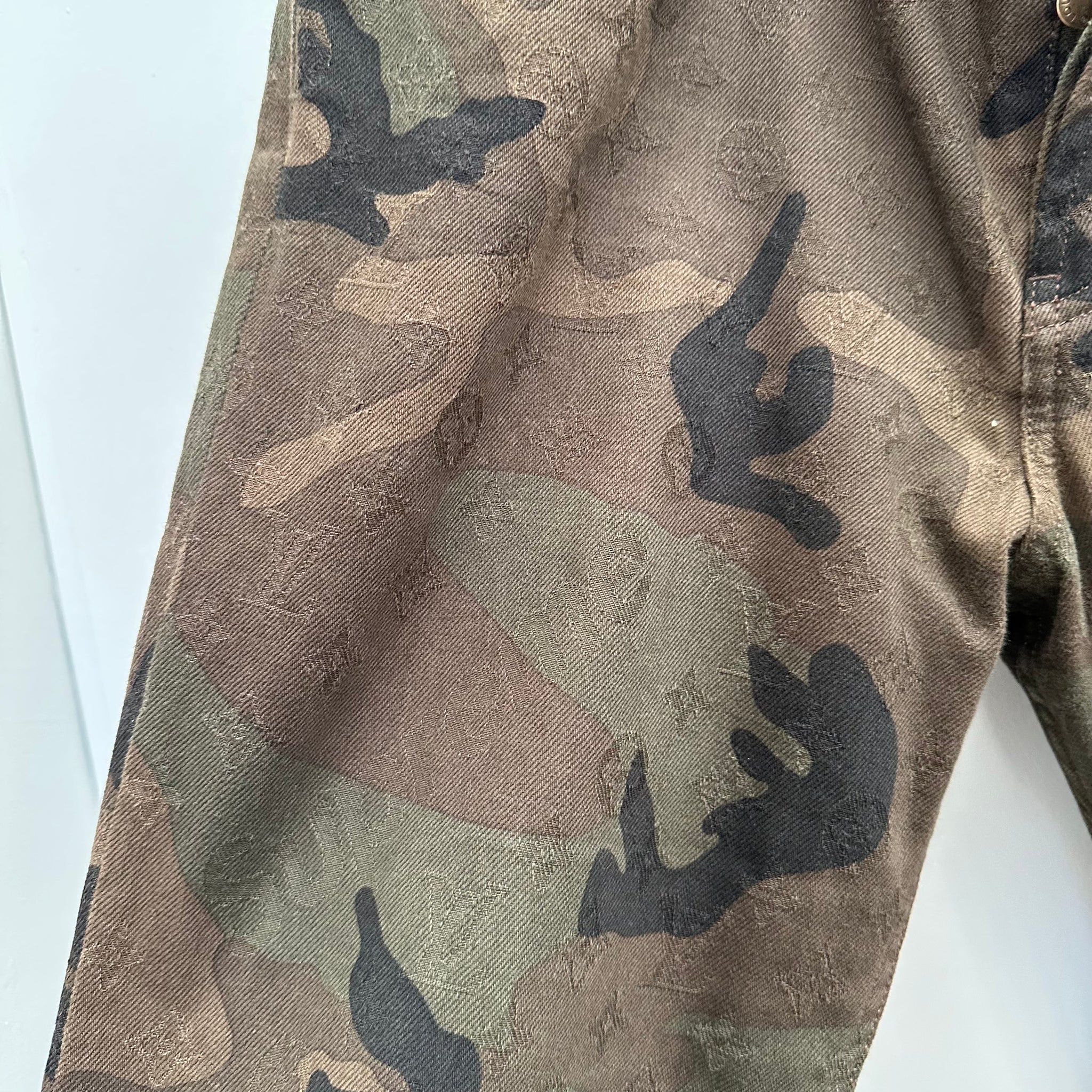 Louis Vuitton x Supreme Camo Monogram Jeans Size 31