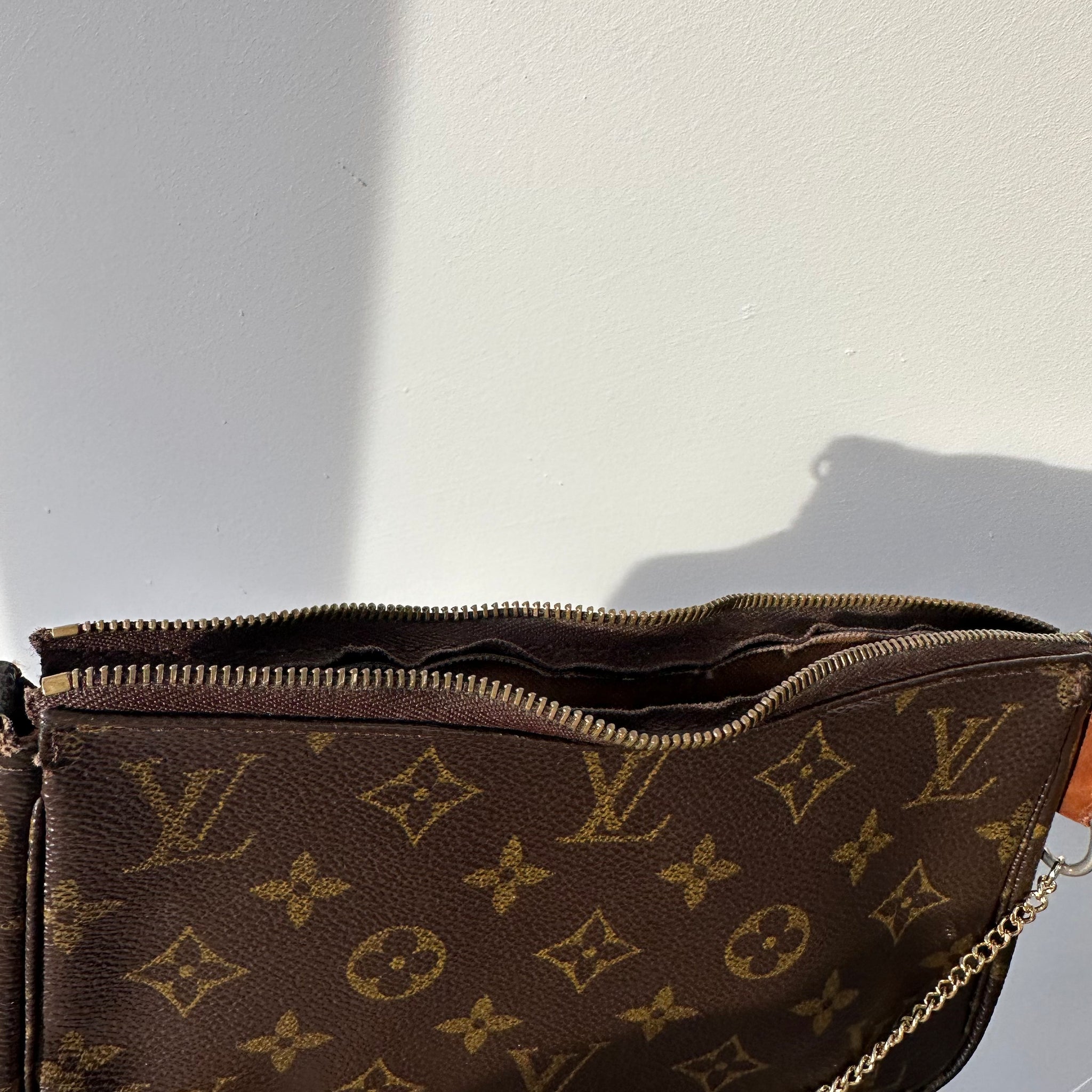 Louis Vuitton Pochette Accessories