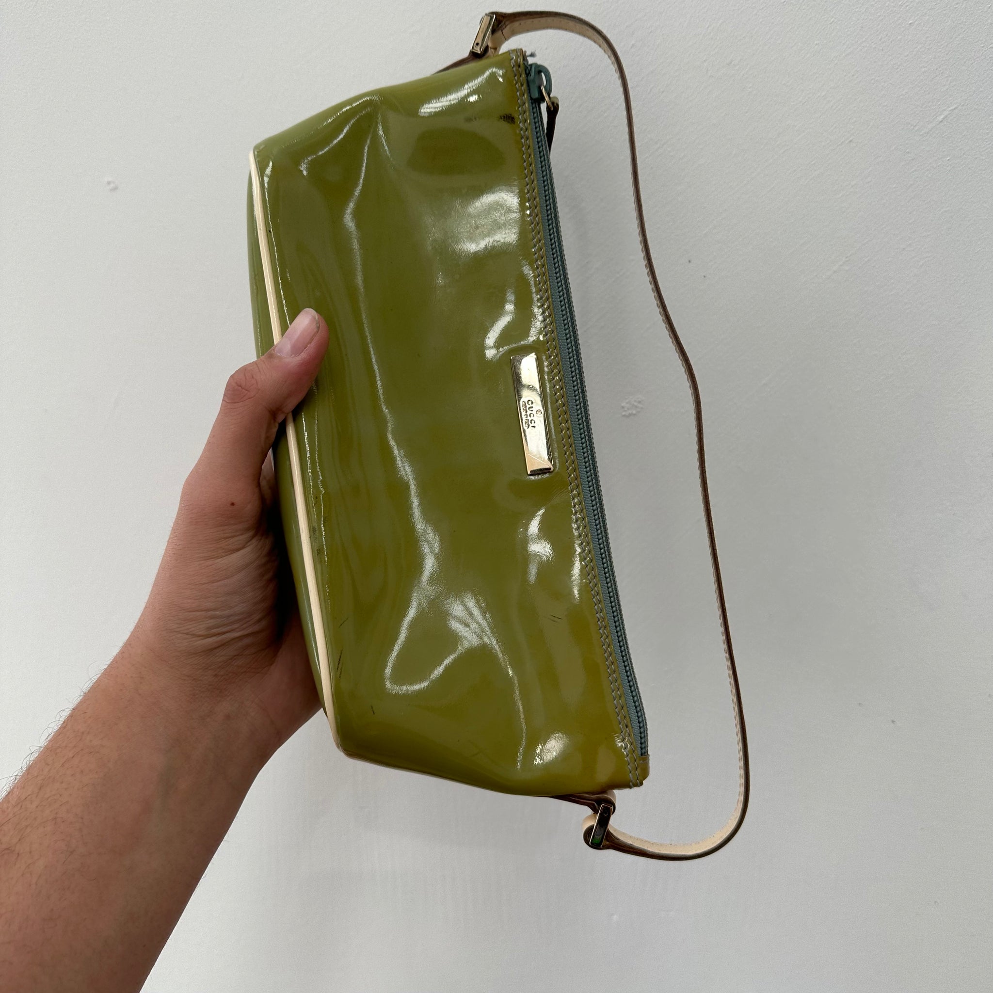 Gucci Boat Pochette Green