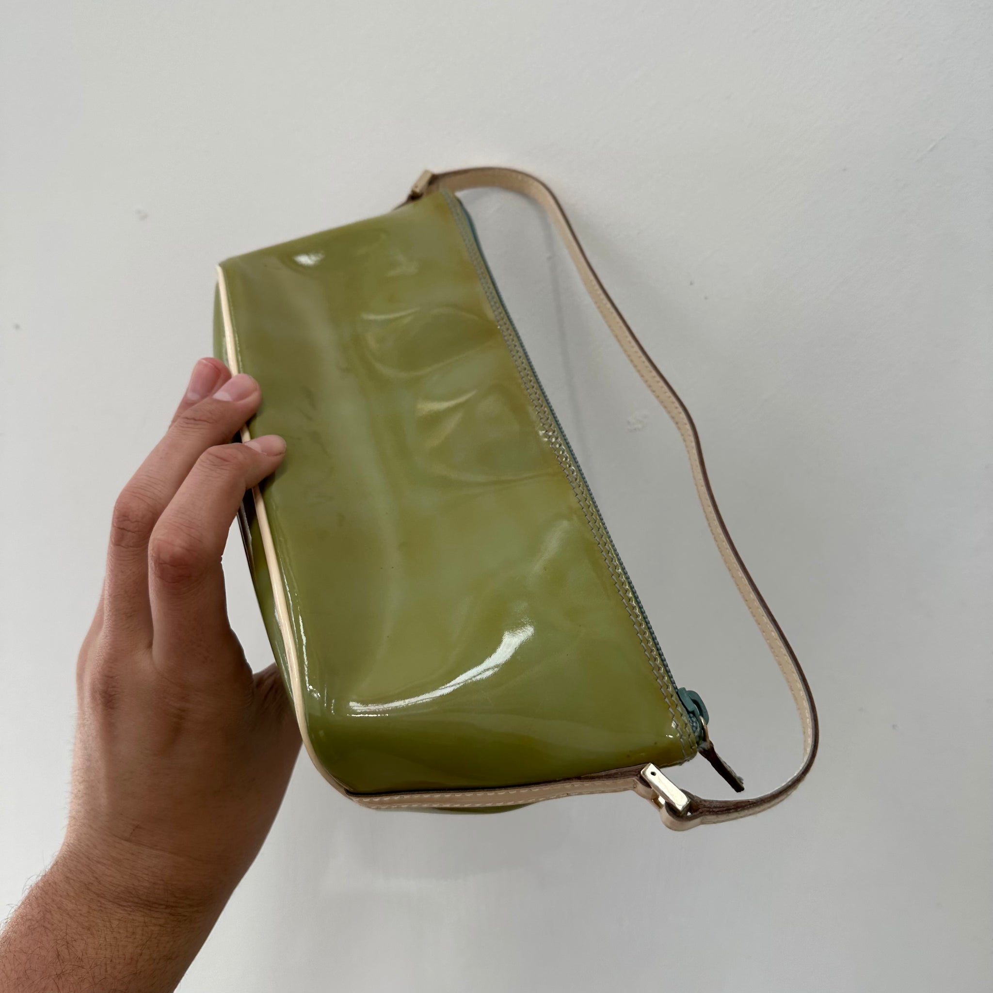 Gucci Boat Pochette Green