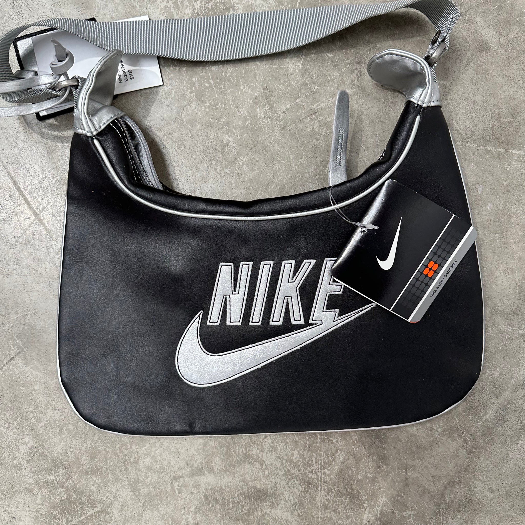 Nike Vintage Black Shoulder Bag1