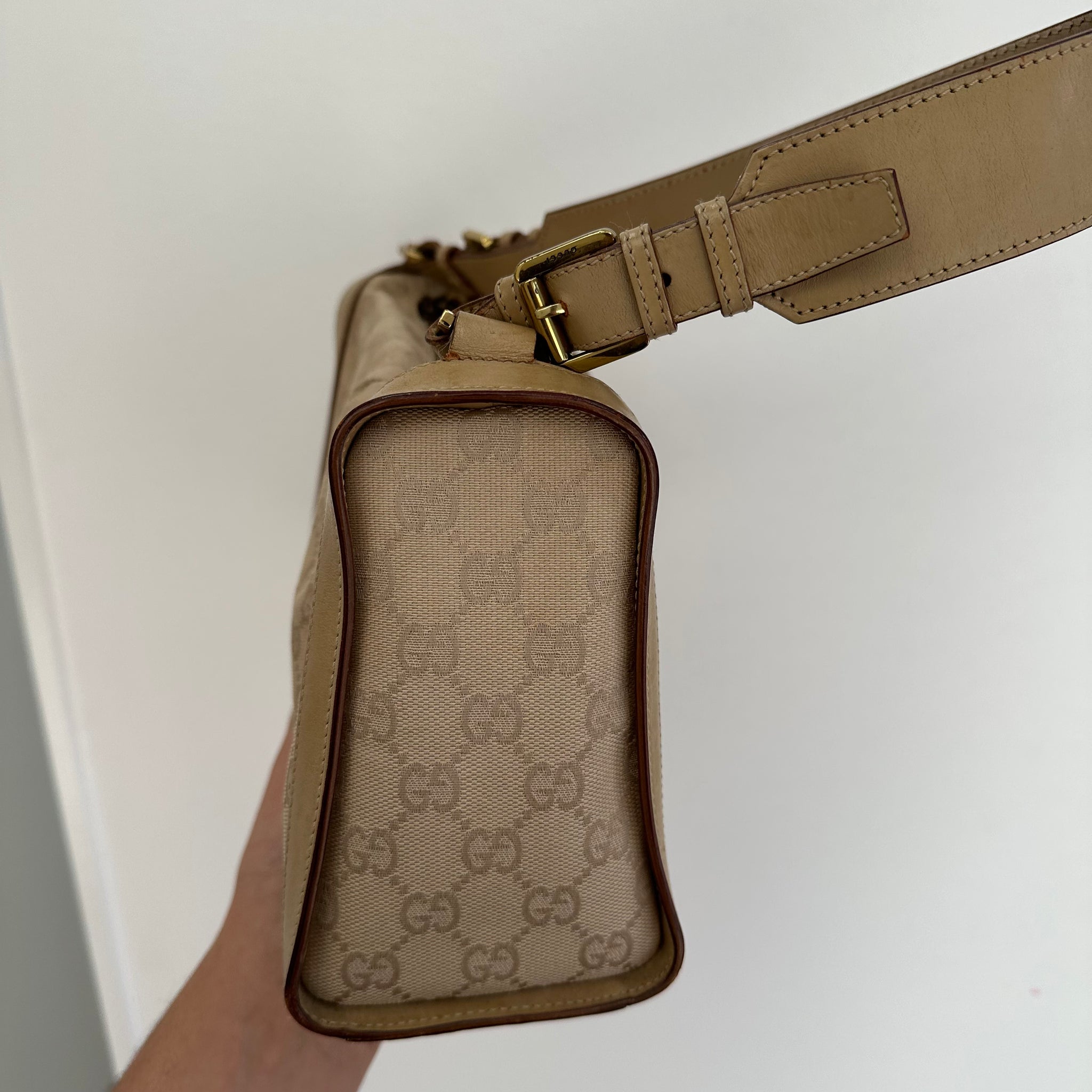 Gucci Beige GG Logo Shoulder Bag