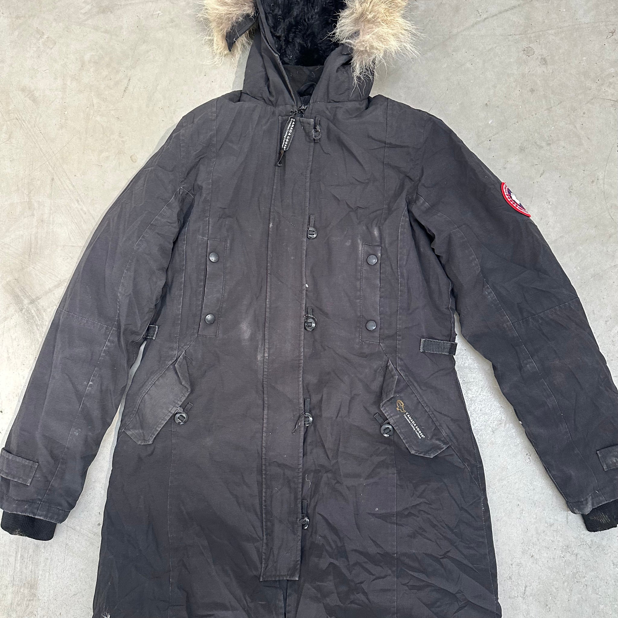 Canada Goose Black Kensington Parka Size M Curated by Charbel