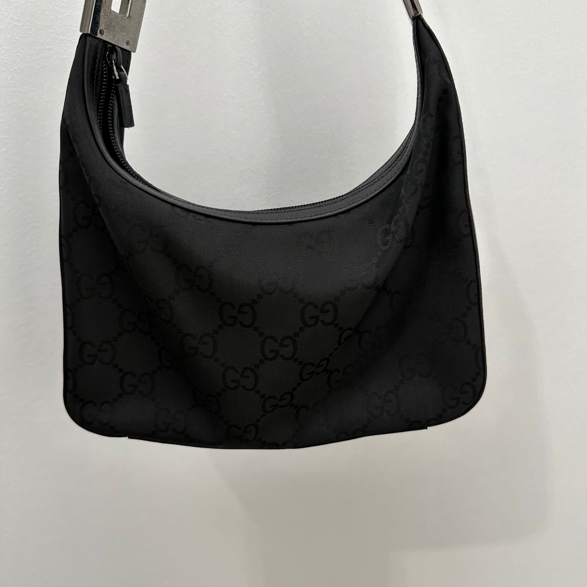Gucci Hobo Style Shoulder Bag Black