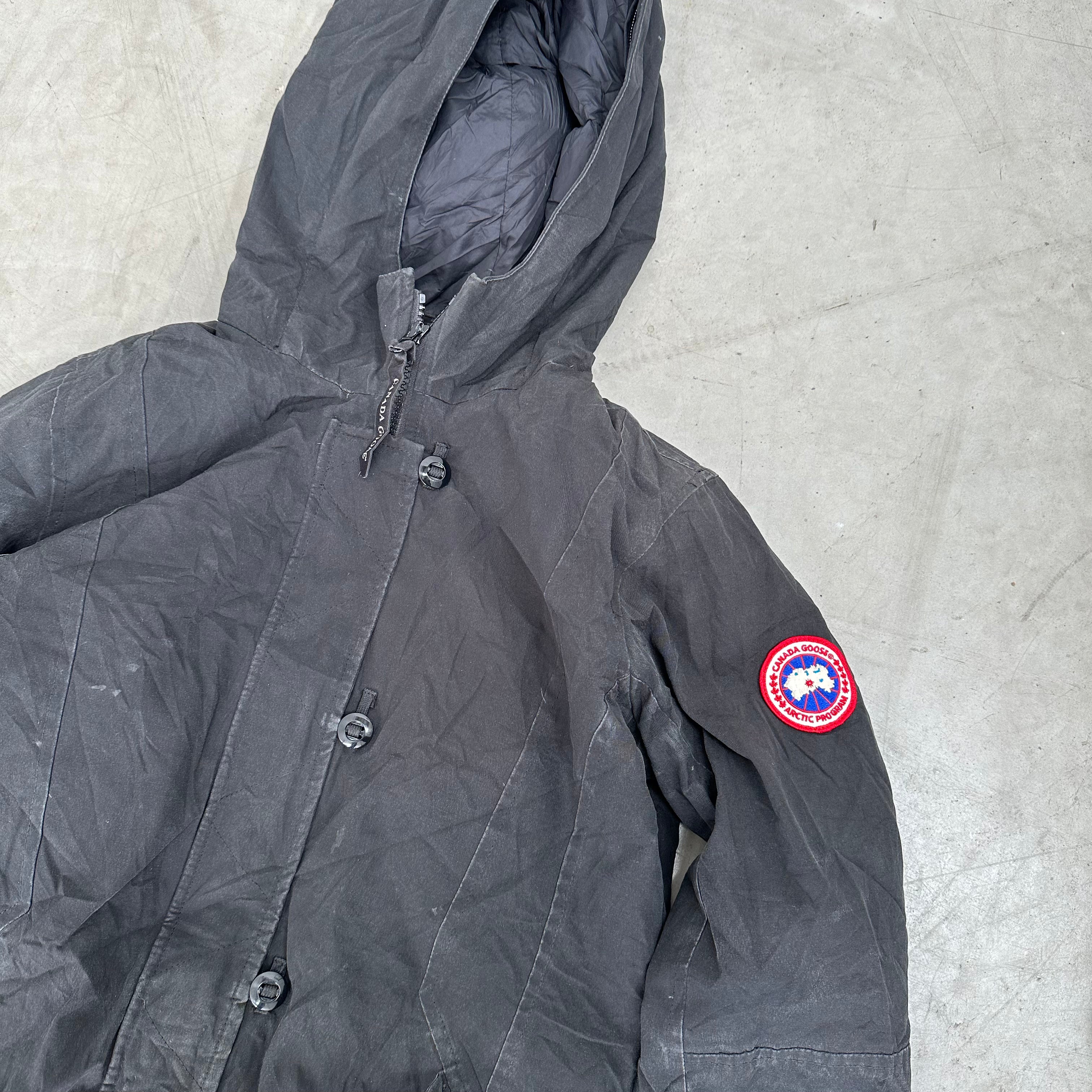 Canada Goose Youth Brittania Black Parka Size XL Youth Curated