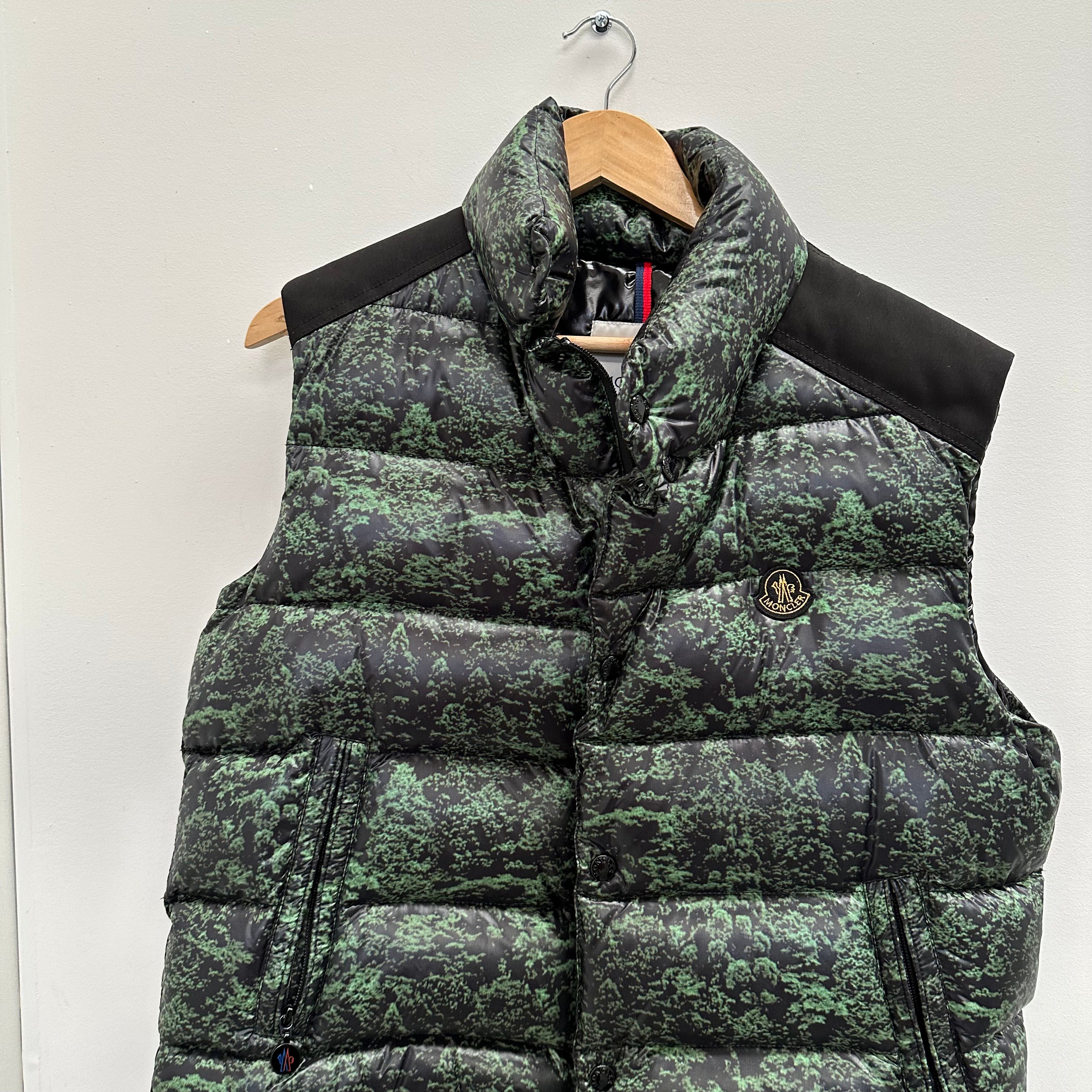 Moncler vest size 3 sales