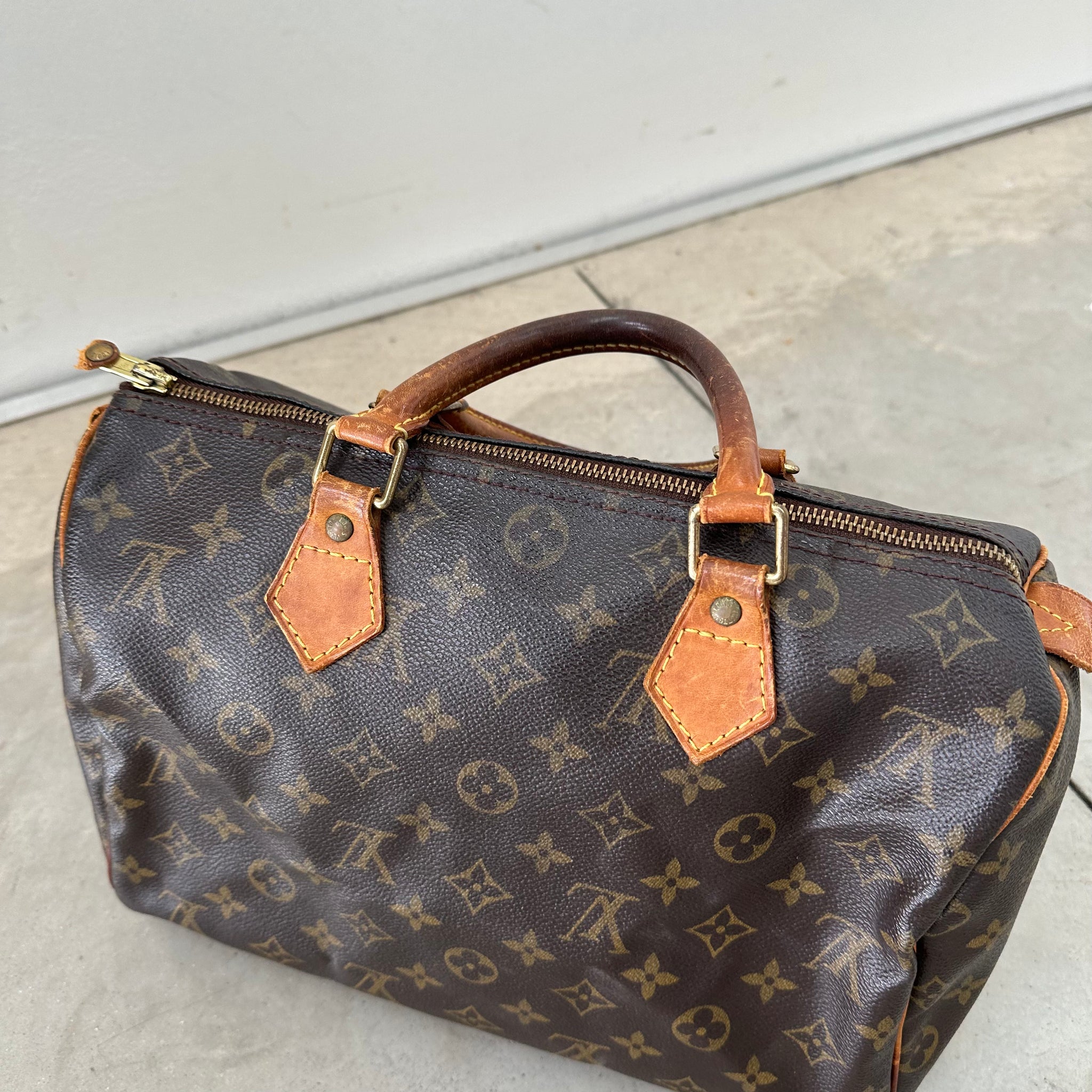 Louis Vuitton Speedy 30 Monogram Hand Bag (2002)