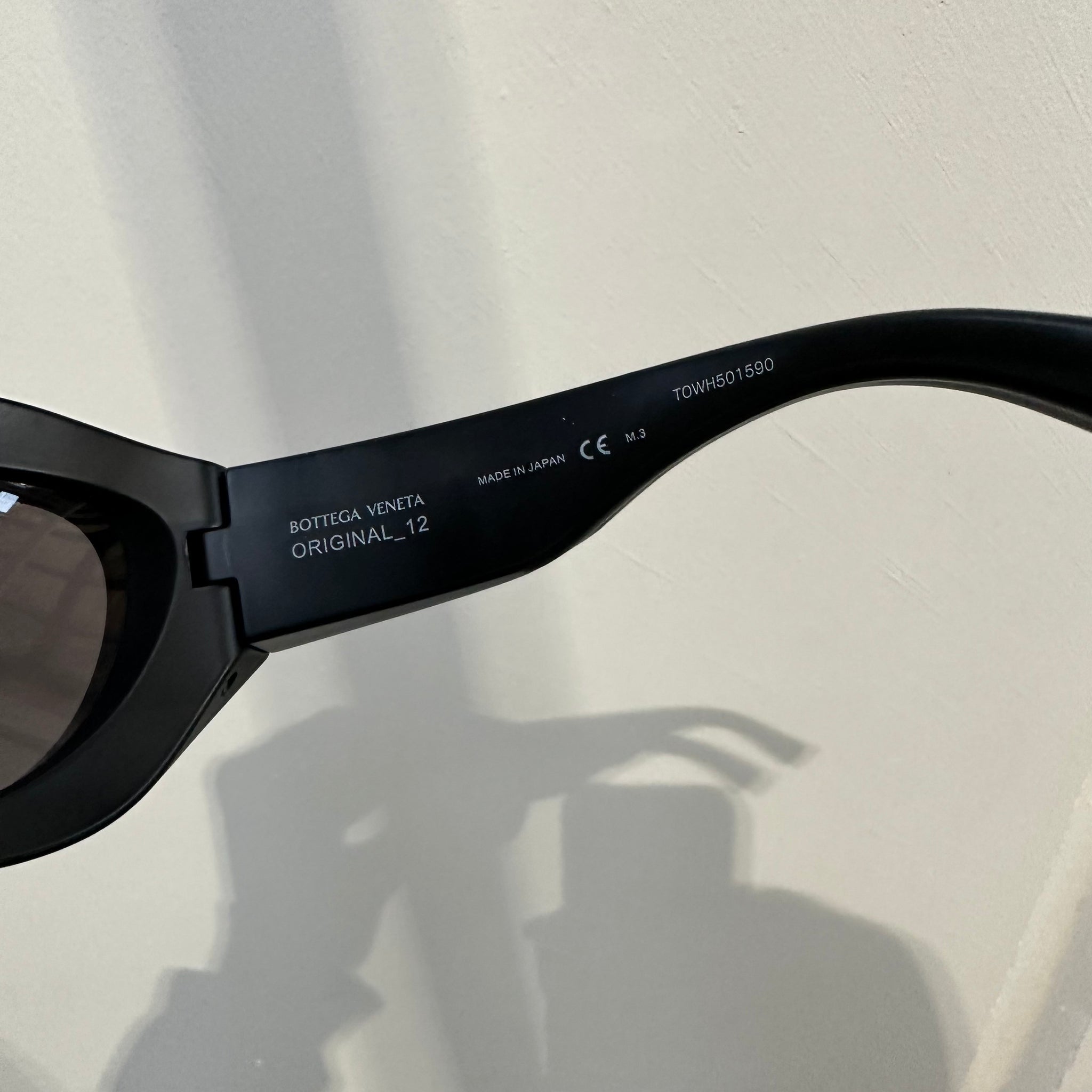 Bottega Veneta Mask D-Frame Rubber Acetate Sunglasses