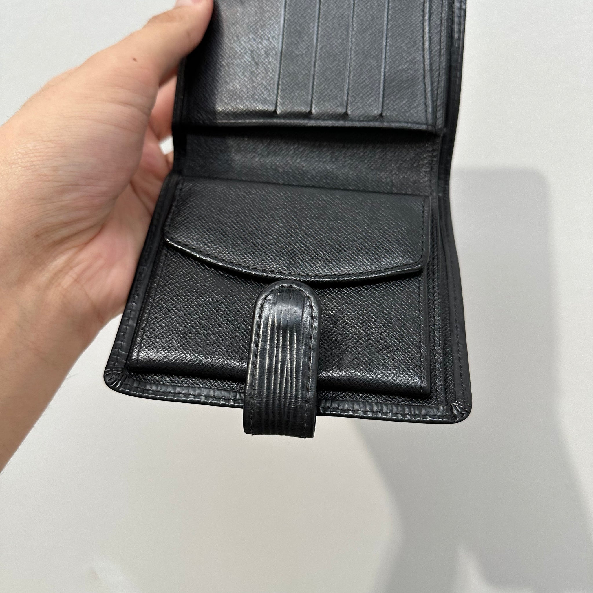 Louis Vuitton Epi Porte-Billets Compact Wallet Black