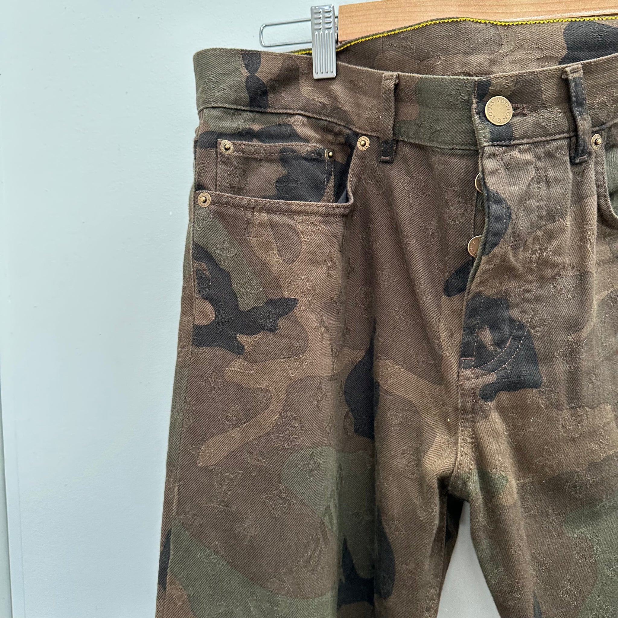 Louis Vuitton x Supreme Camo Monogram Jeans Size 31