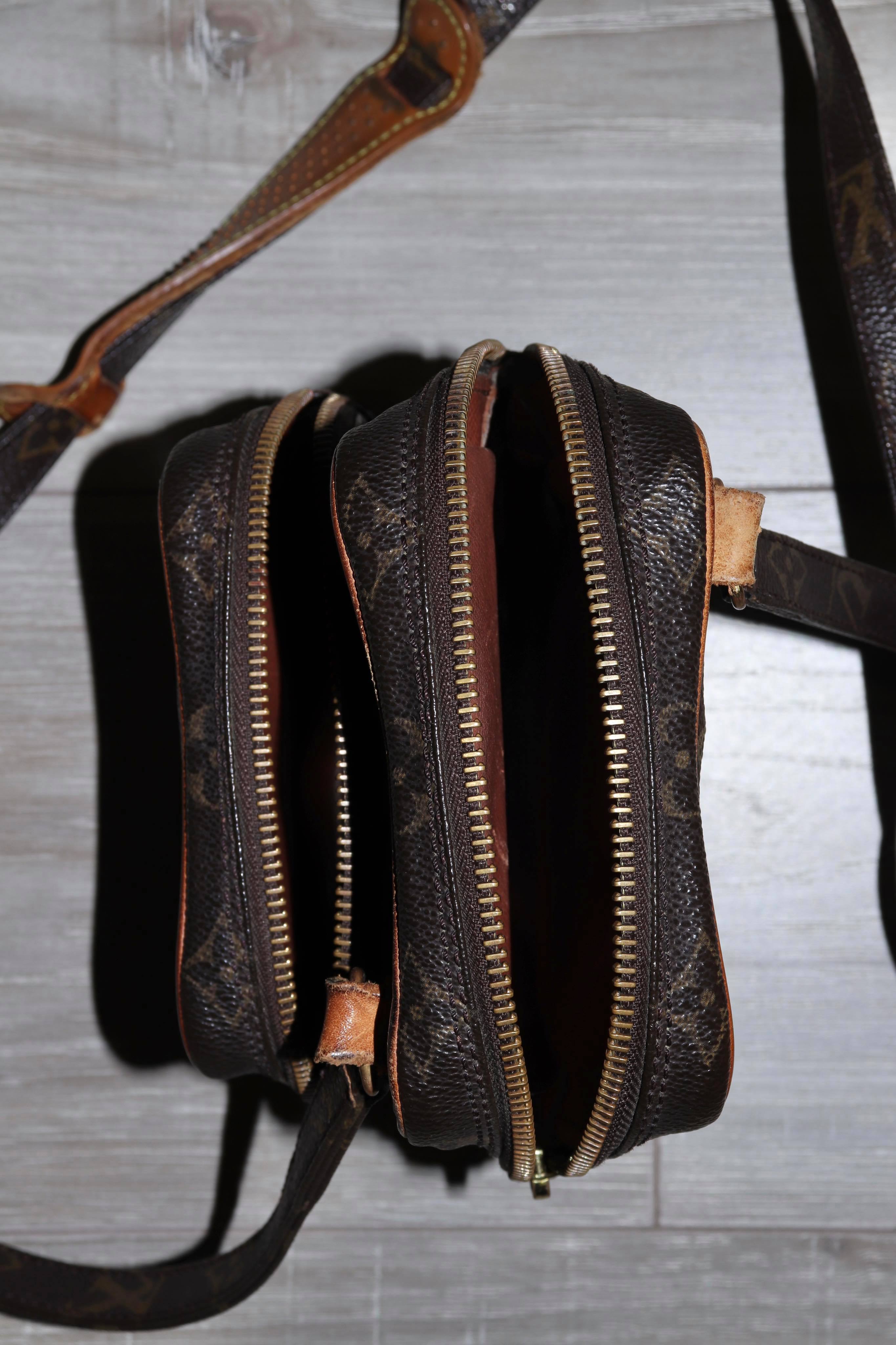 Vintage Louis Vuitton Monogram Side Bag – Curated by Charbel