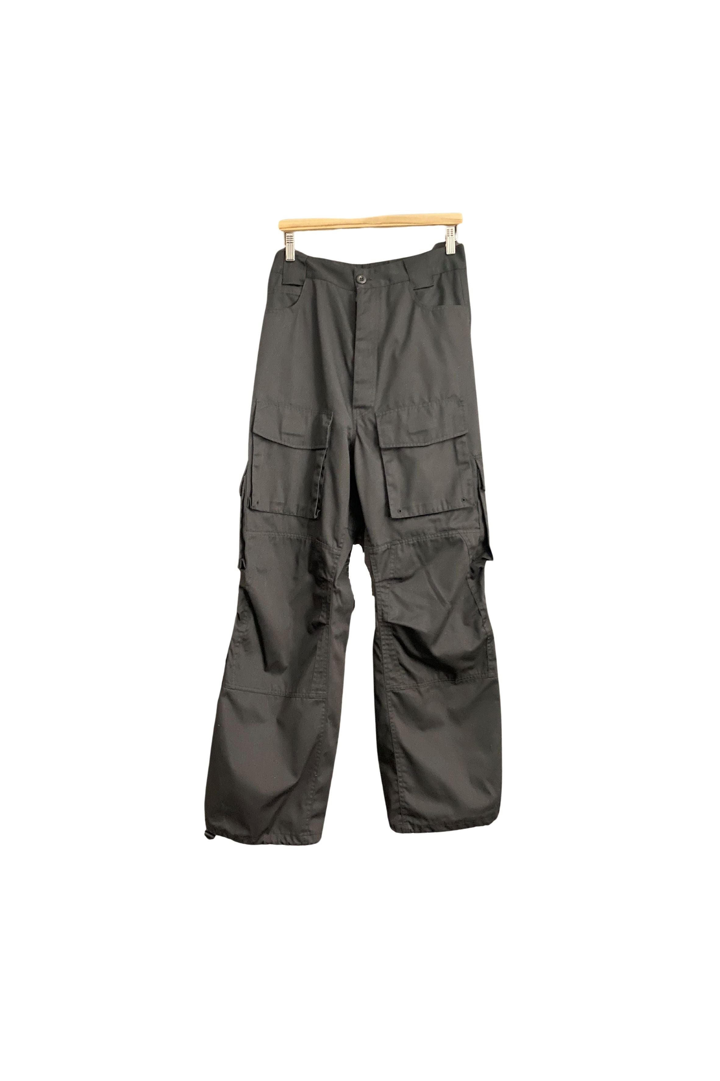 Men's Large Cargo Pants in Black