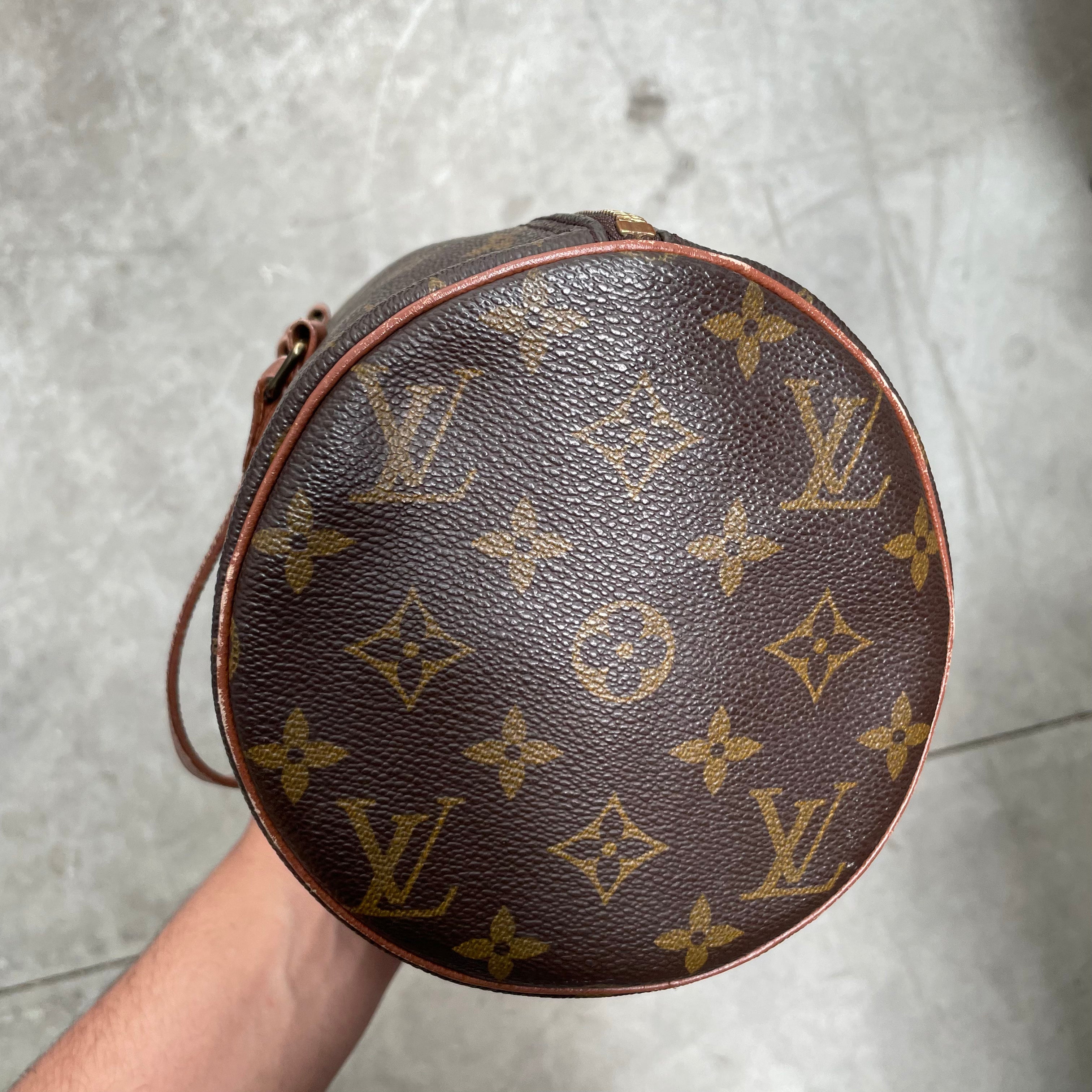 Louis Vuitton Verni Papillon 30 Amarante Shoulder Handbag For Sale at  1stDibs