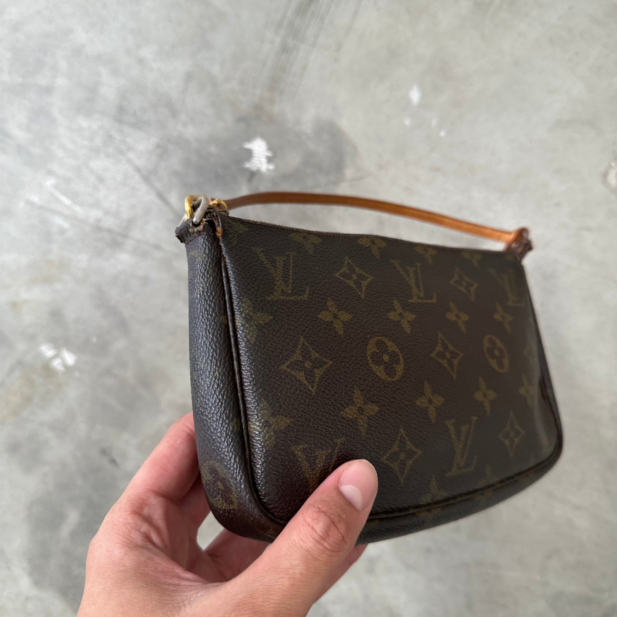 Louis Vuitton Monogram Pochette Bag