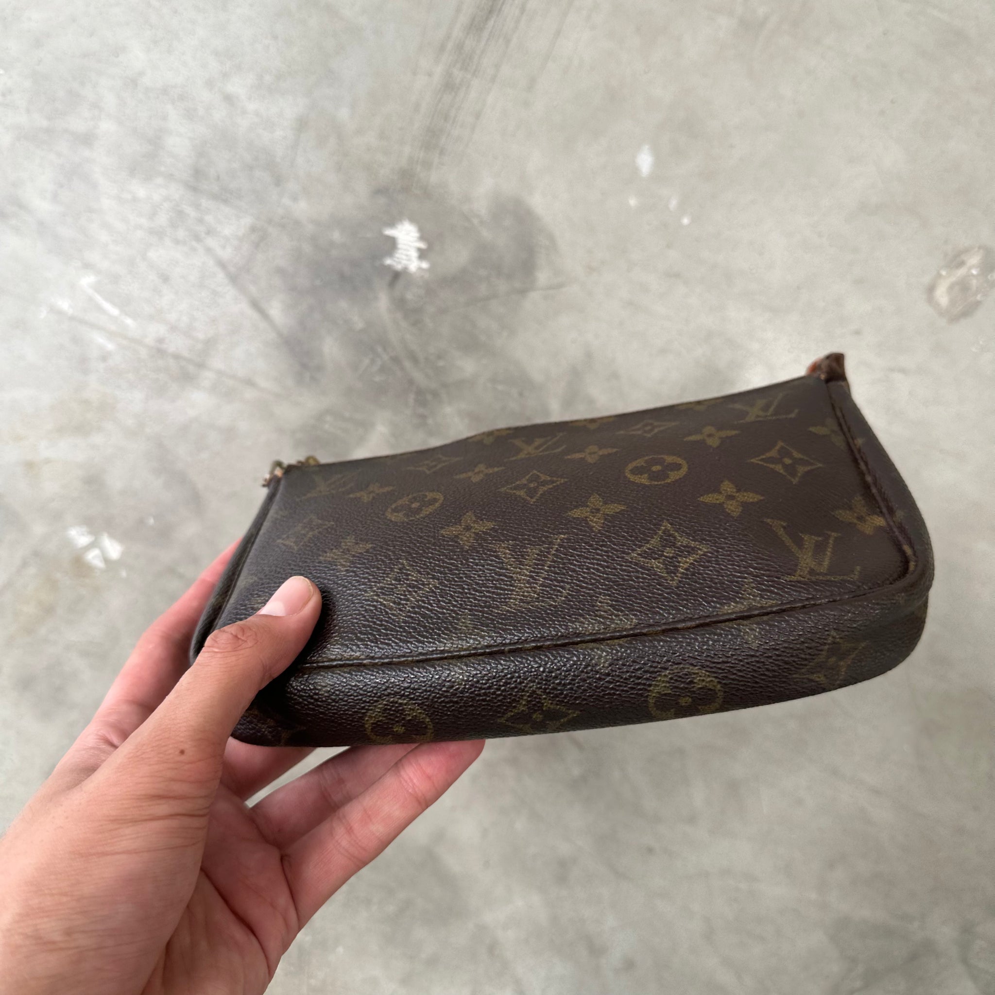 Louis Vuitton Monogram Pochette Bag
