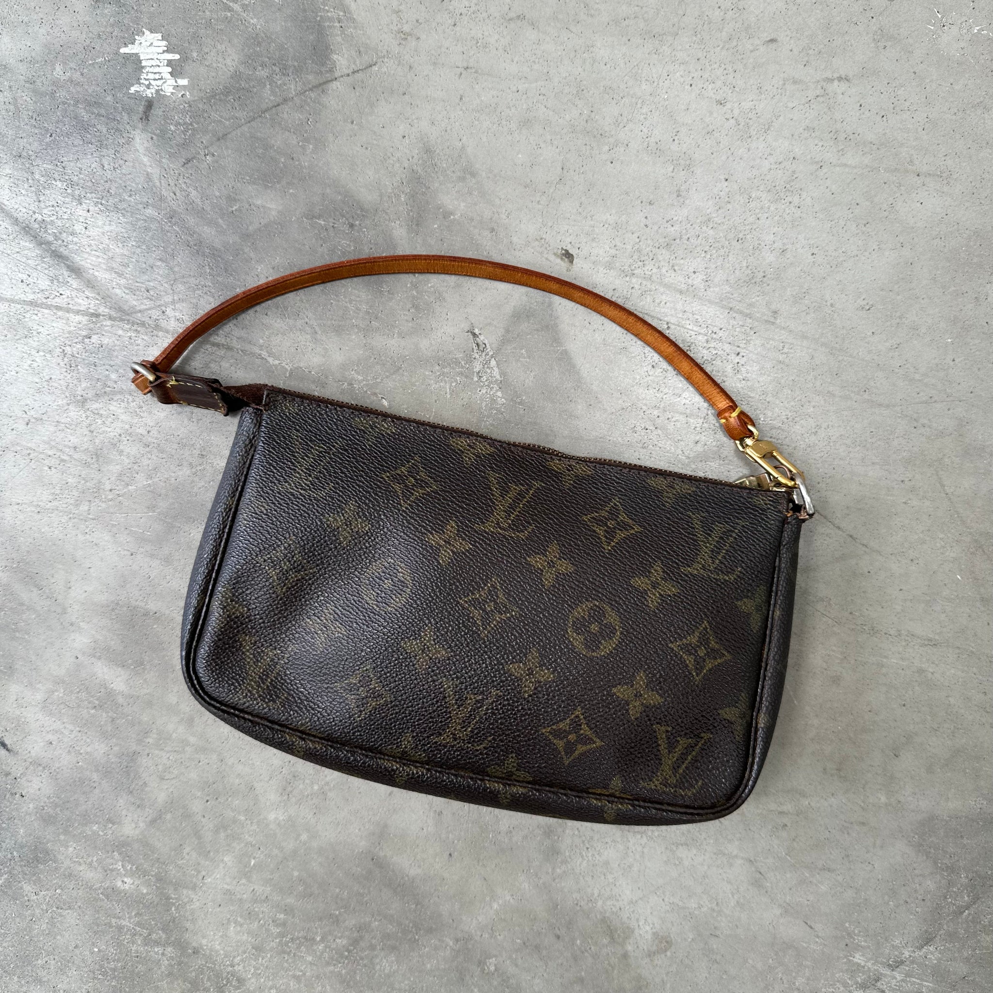 Louis Vuitton Monogram Pochette Bag