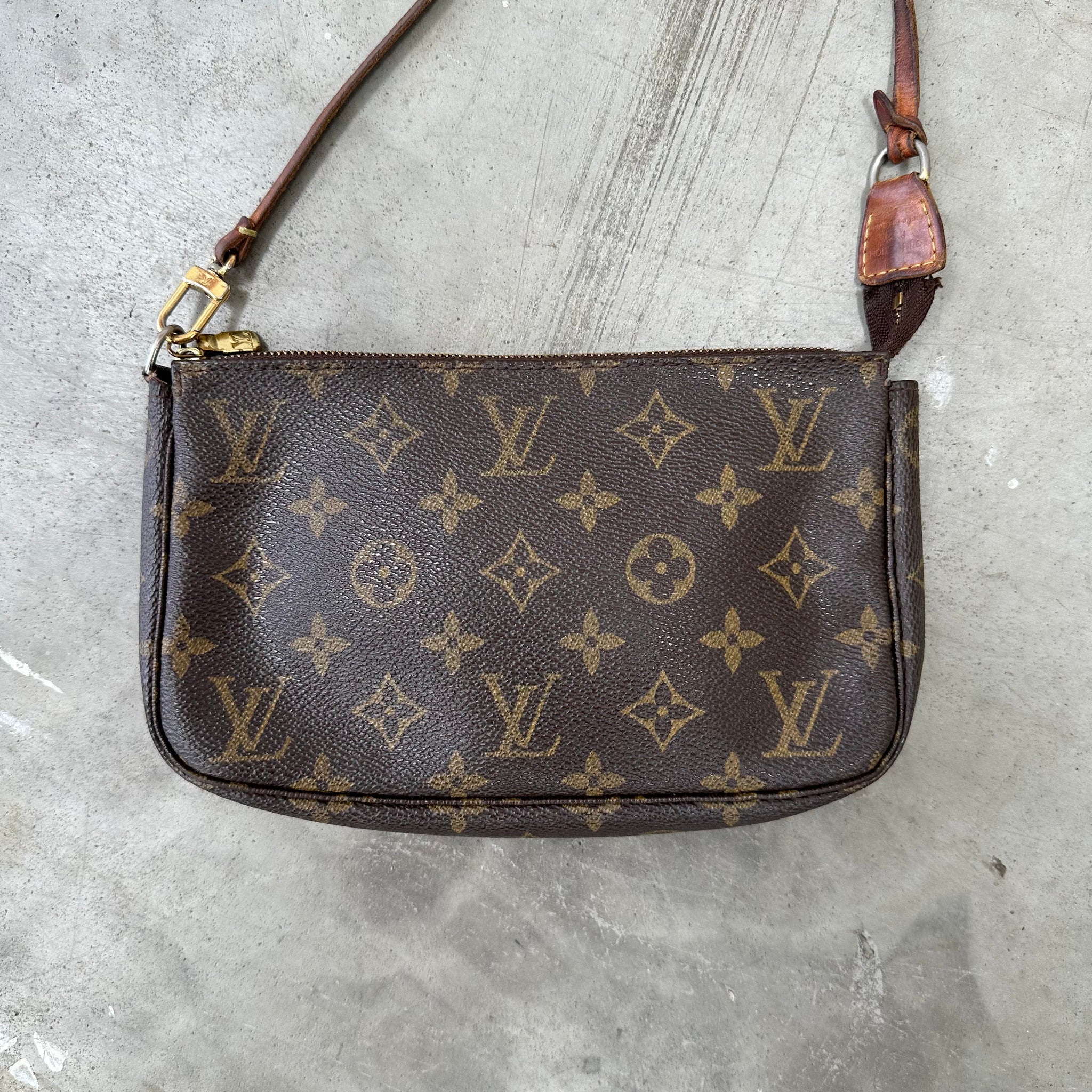 Louis Vuitton Monogram Pochette Bag
